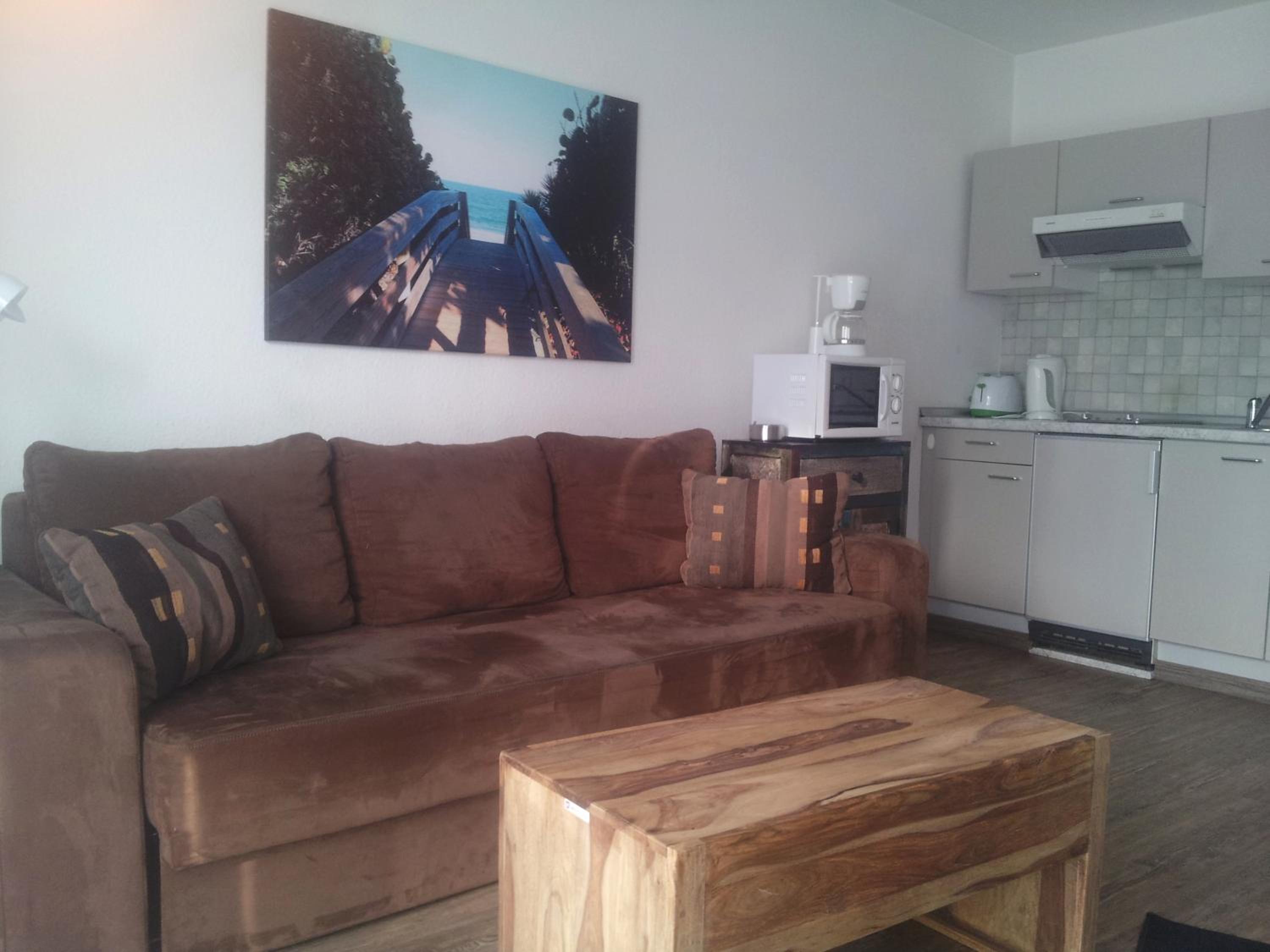 Two-Room Apartment - Photo 2
