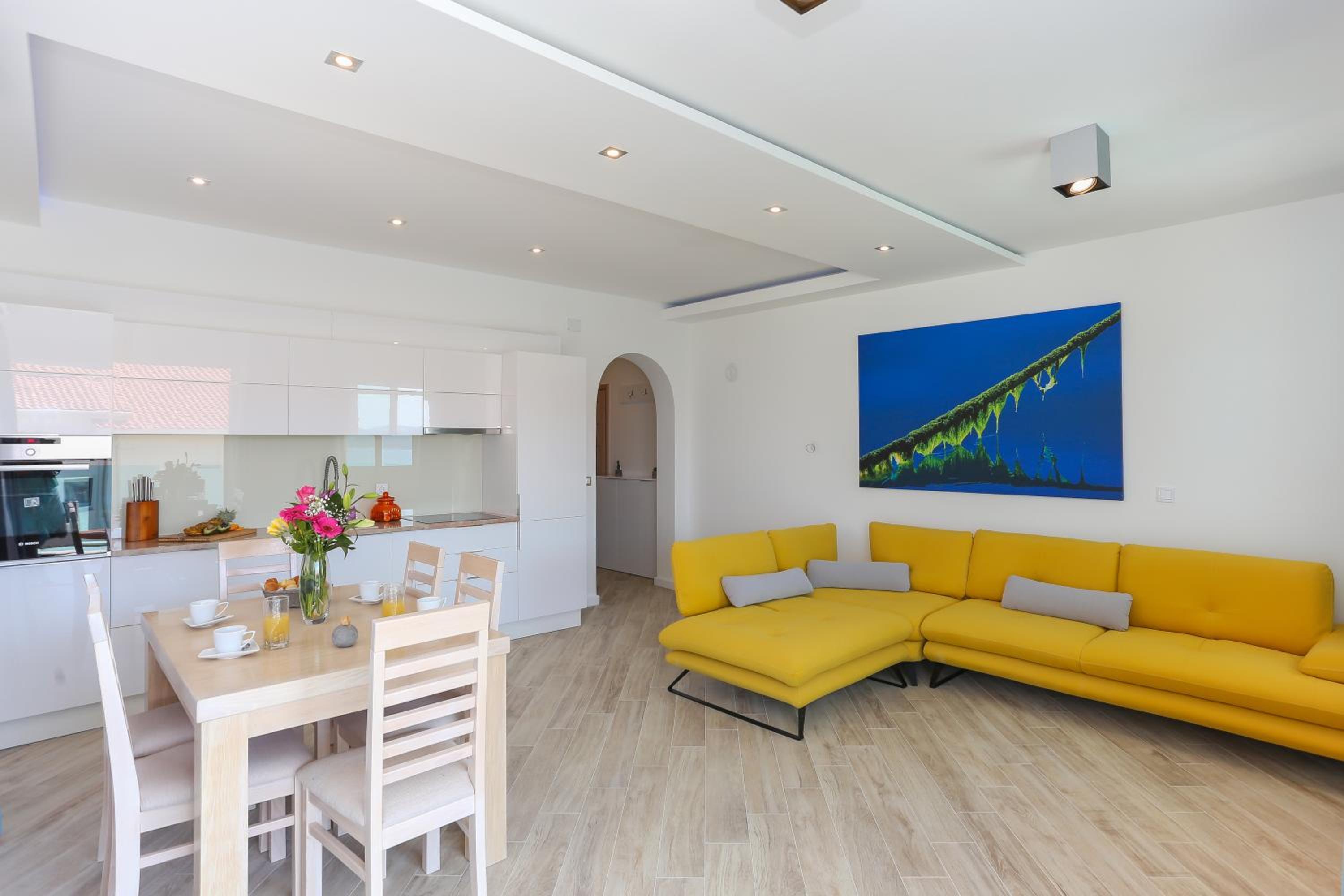 Two-Bedroom Apartment with Terrace and Sea View