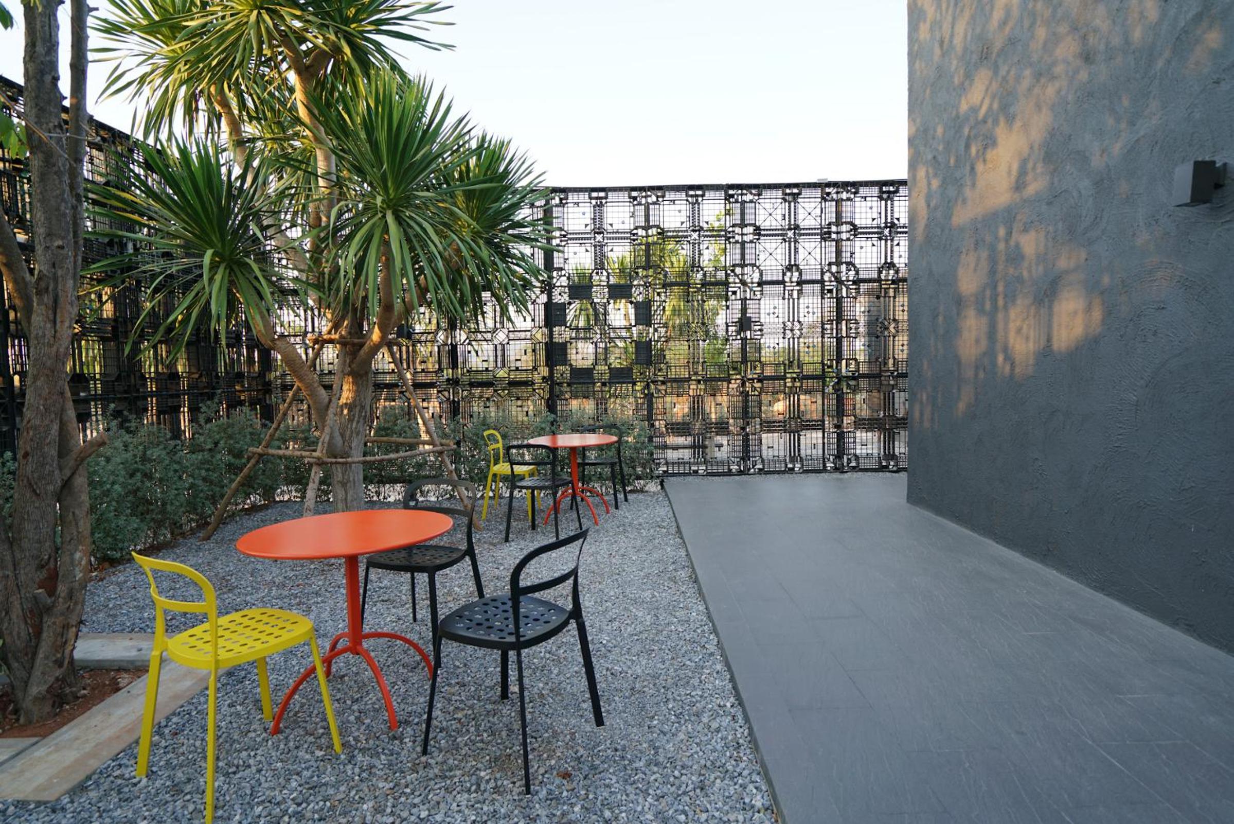 Villa with Garden View - Photo 3