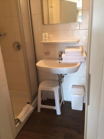 Double or Twin Room with Balcony photo 3