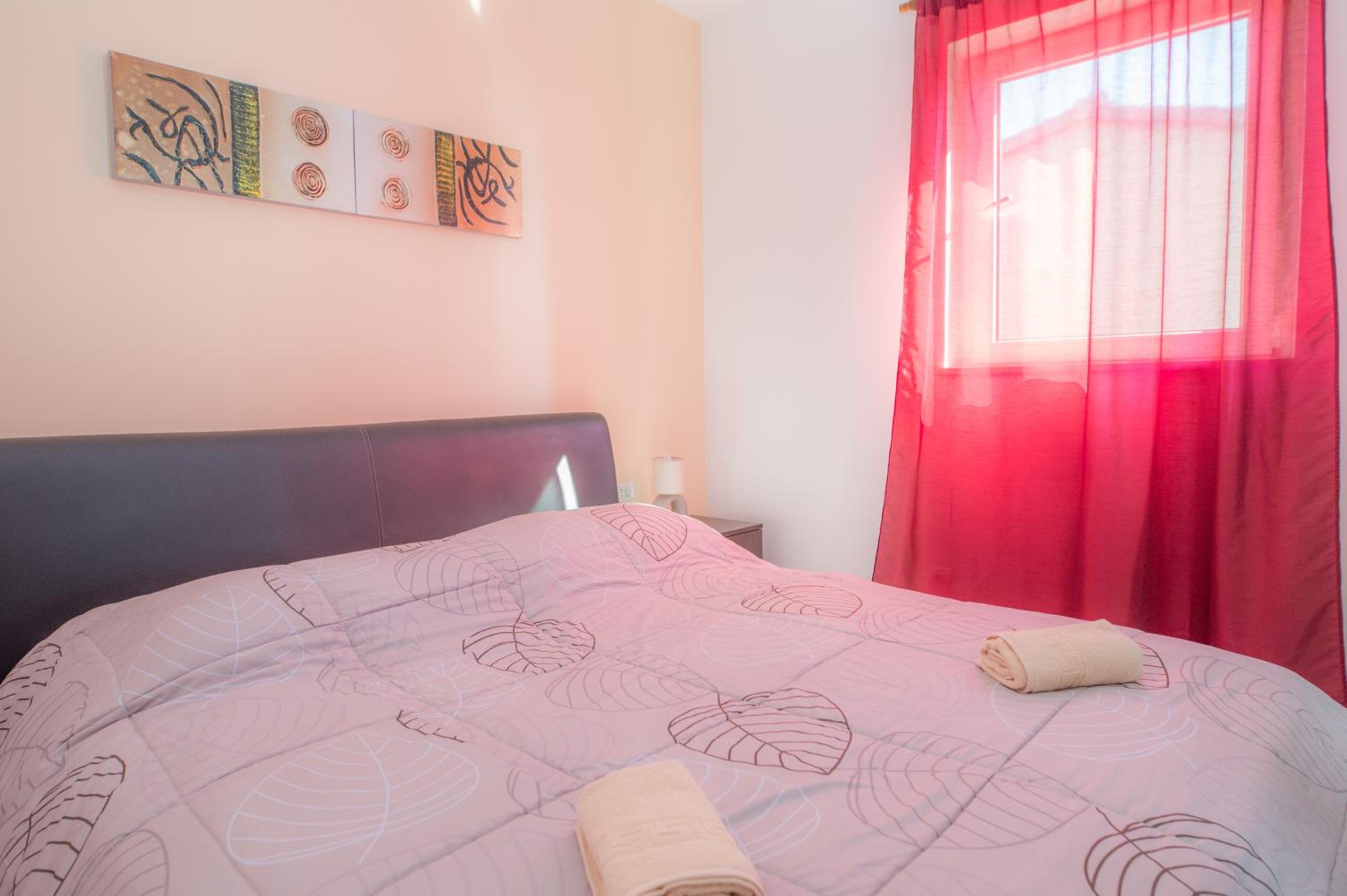 Apartment with Sea View - Photo 33