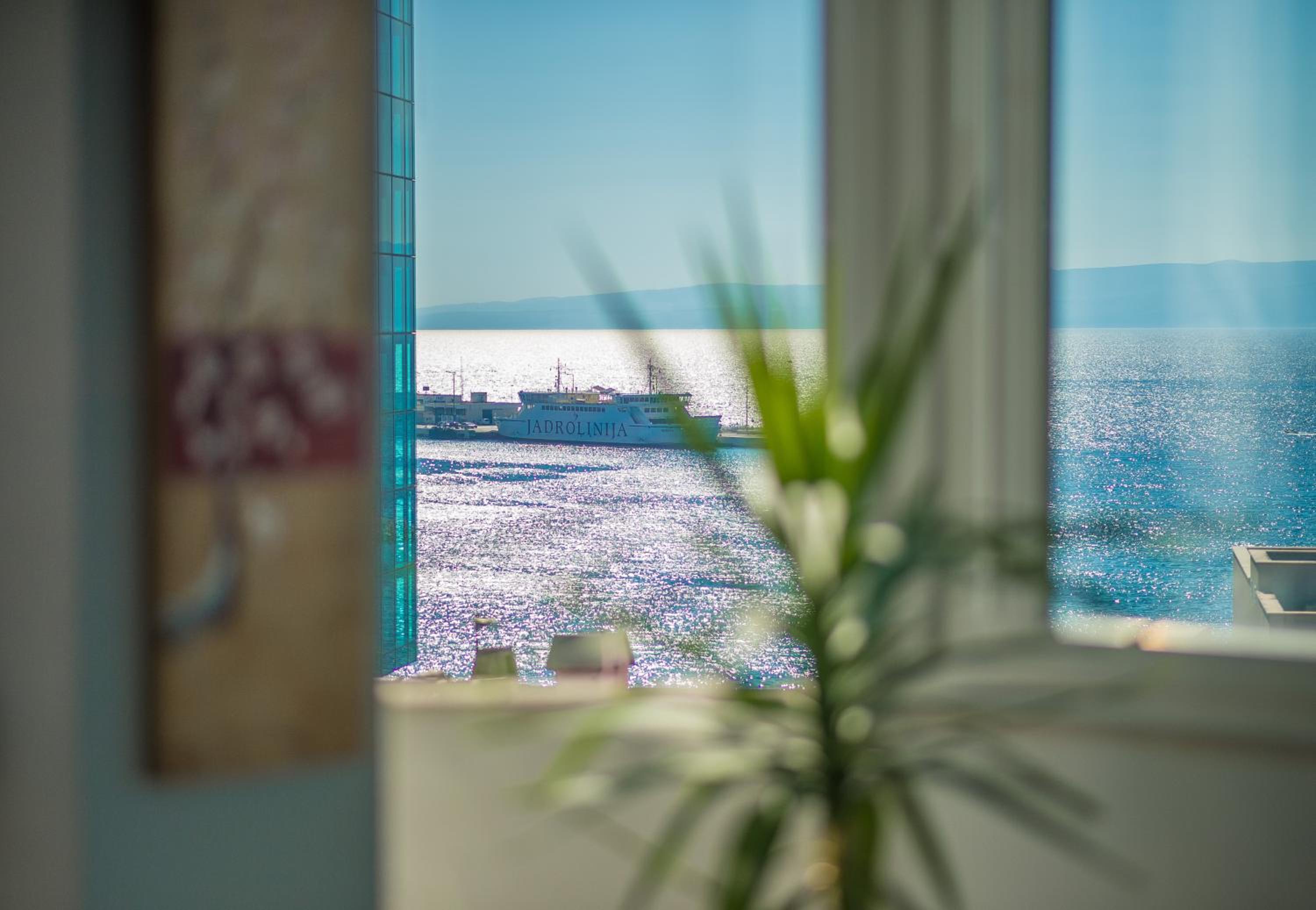 Apartment with Sea View - Photo 28