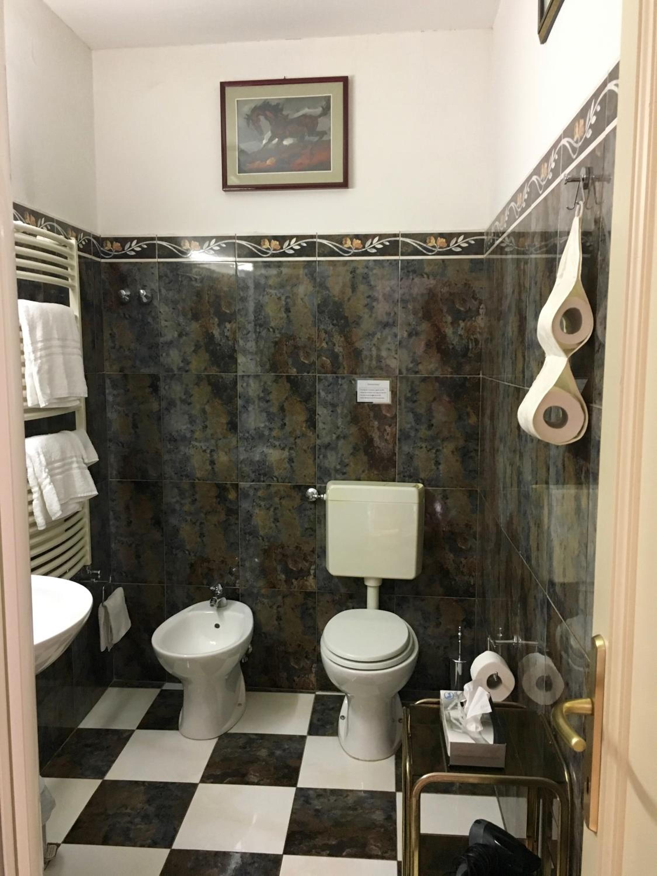 Double or Twin Room photo 2