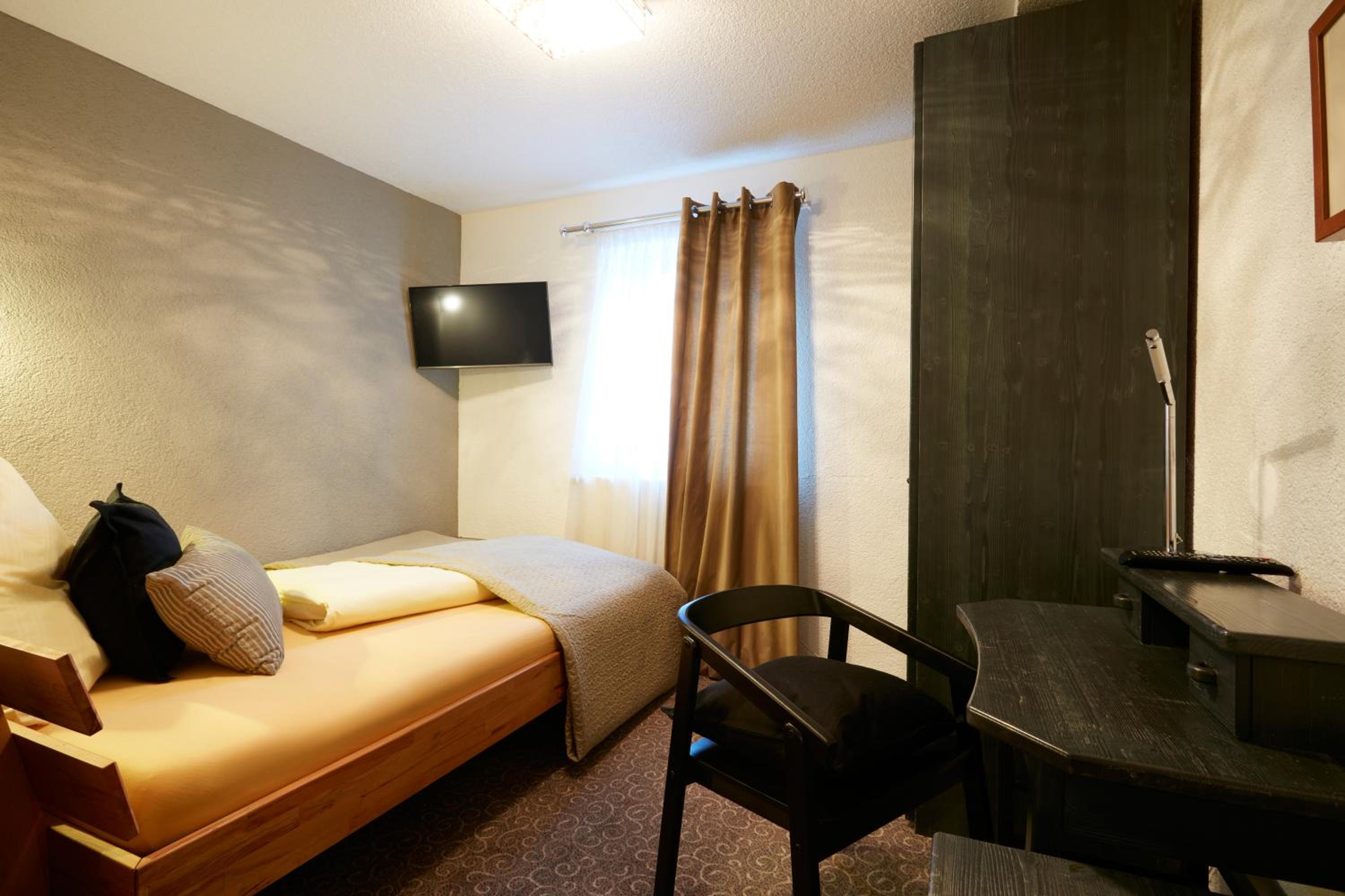 Single Room with Shower photo 1