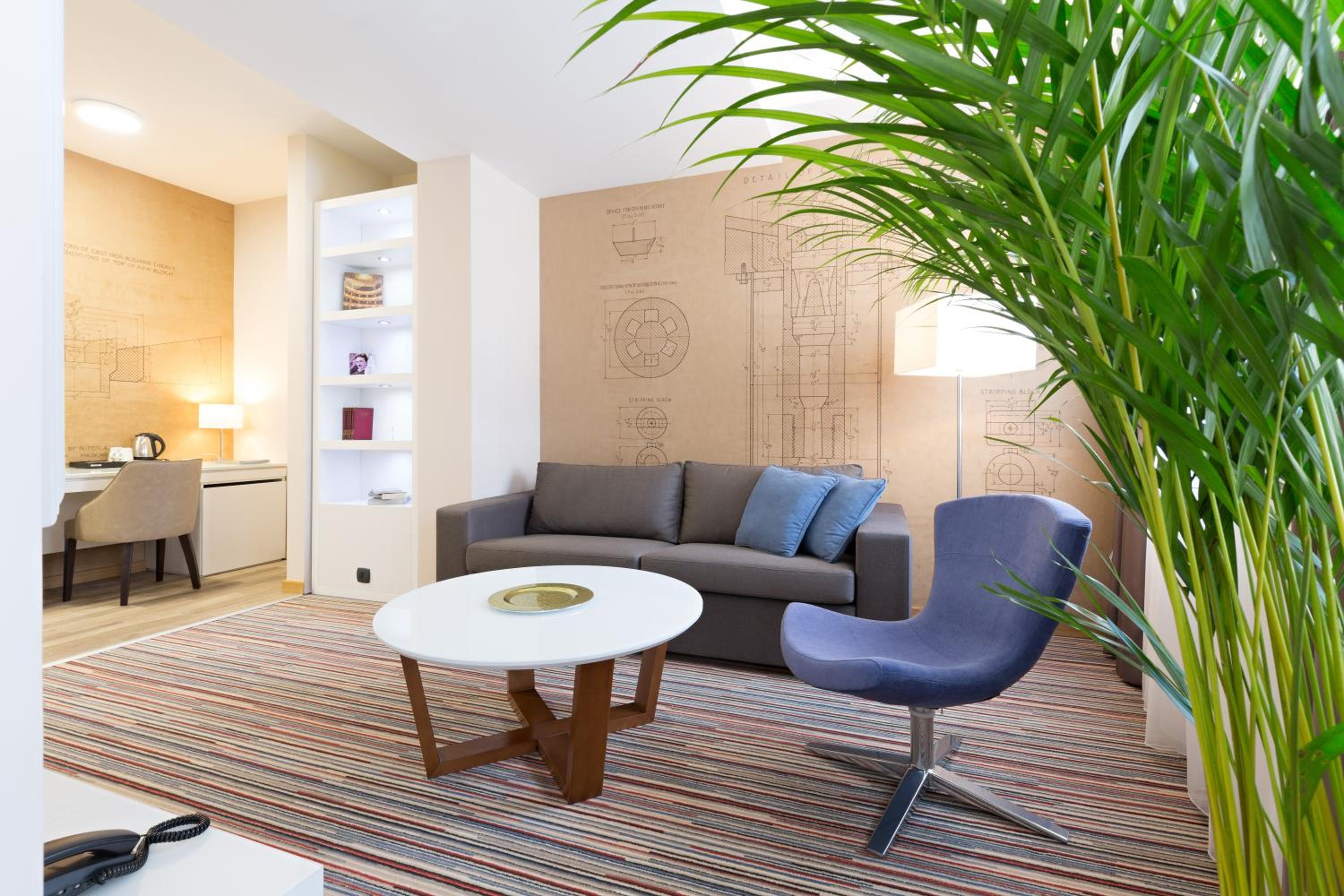 Junior Suite with Balcony photo 1