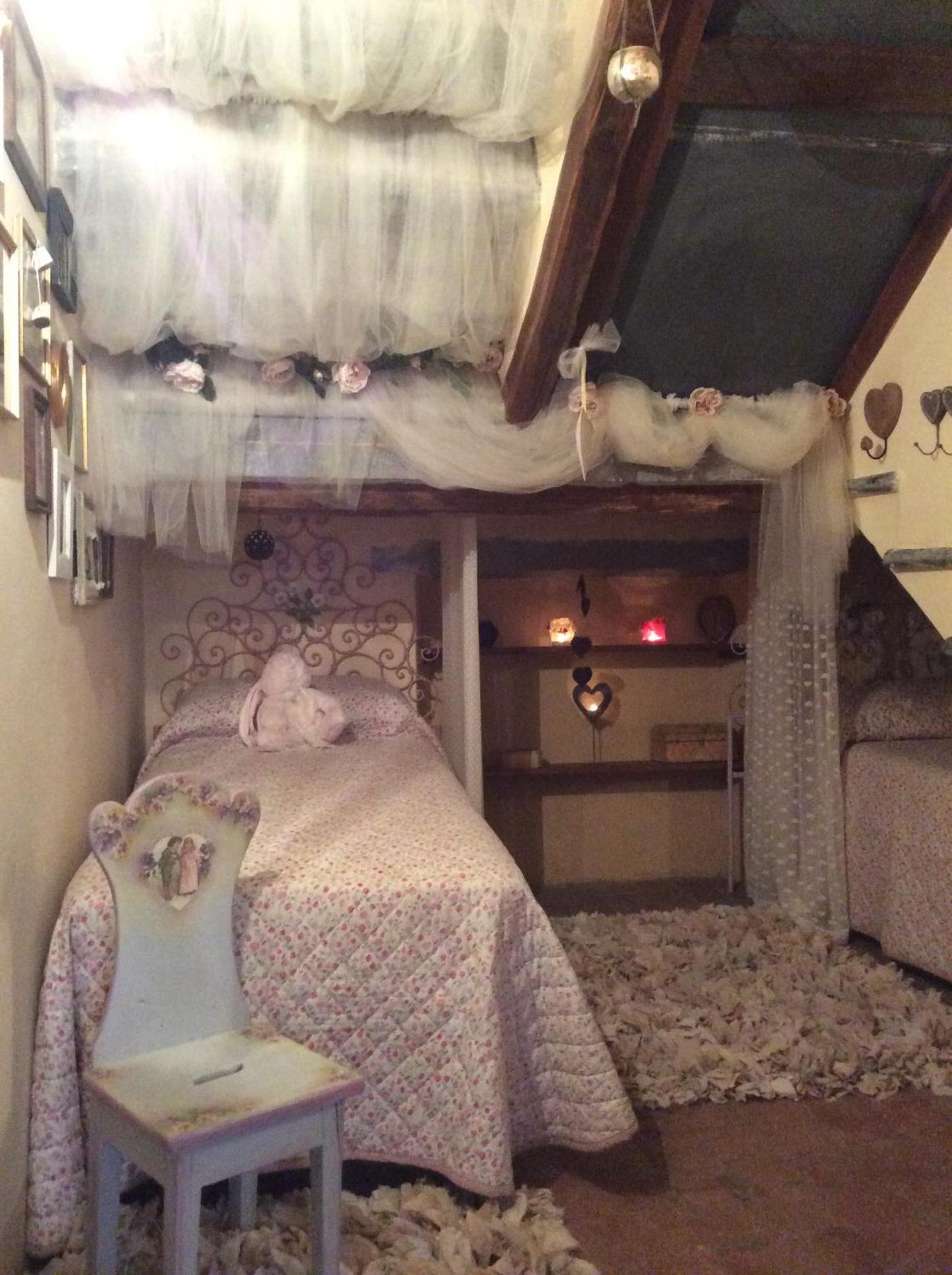 Two-Bedroom House photo 3