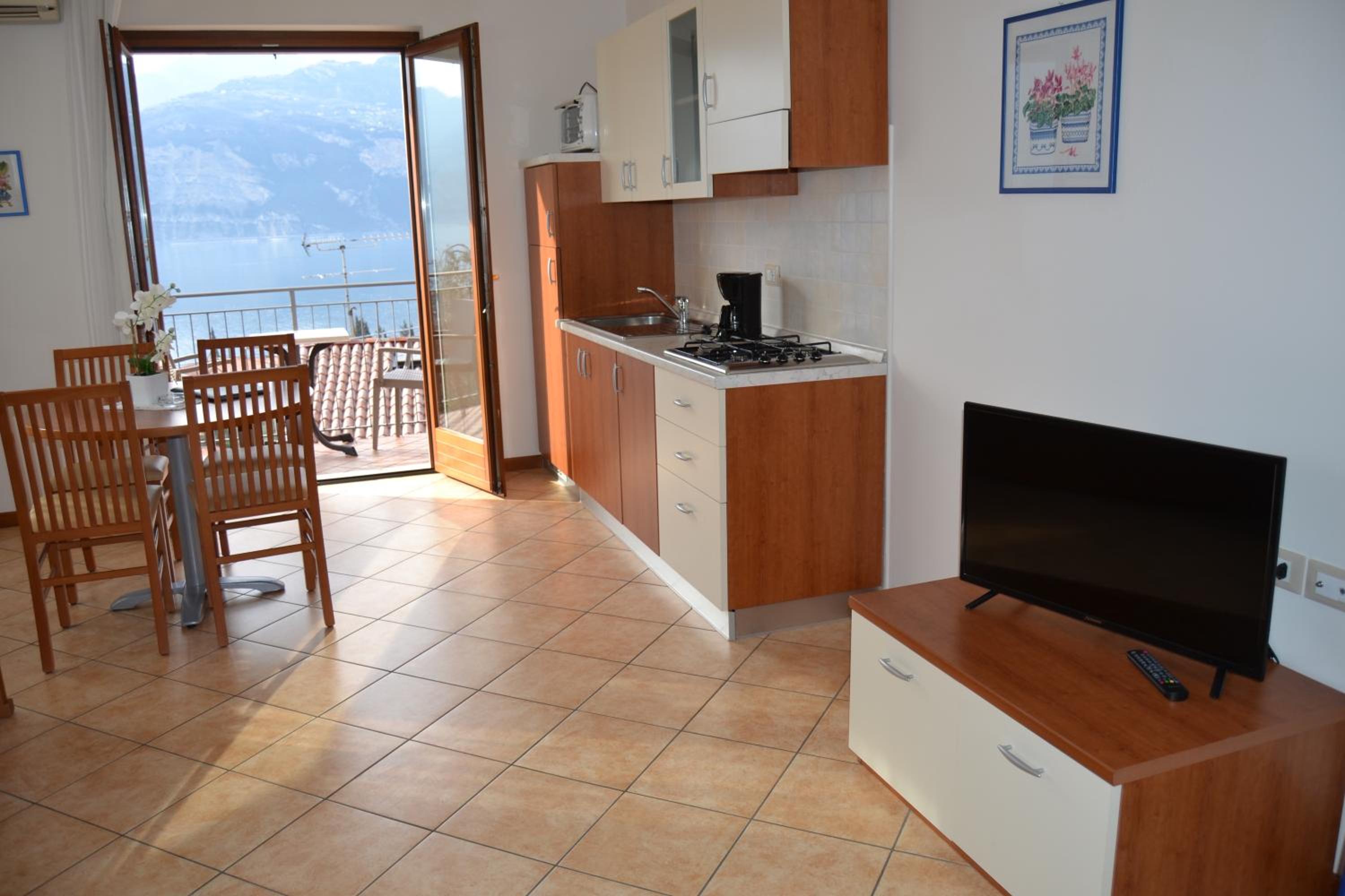 Studio with Lake View photo 3
