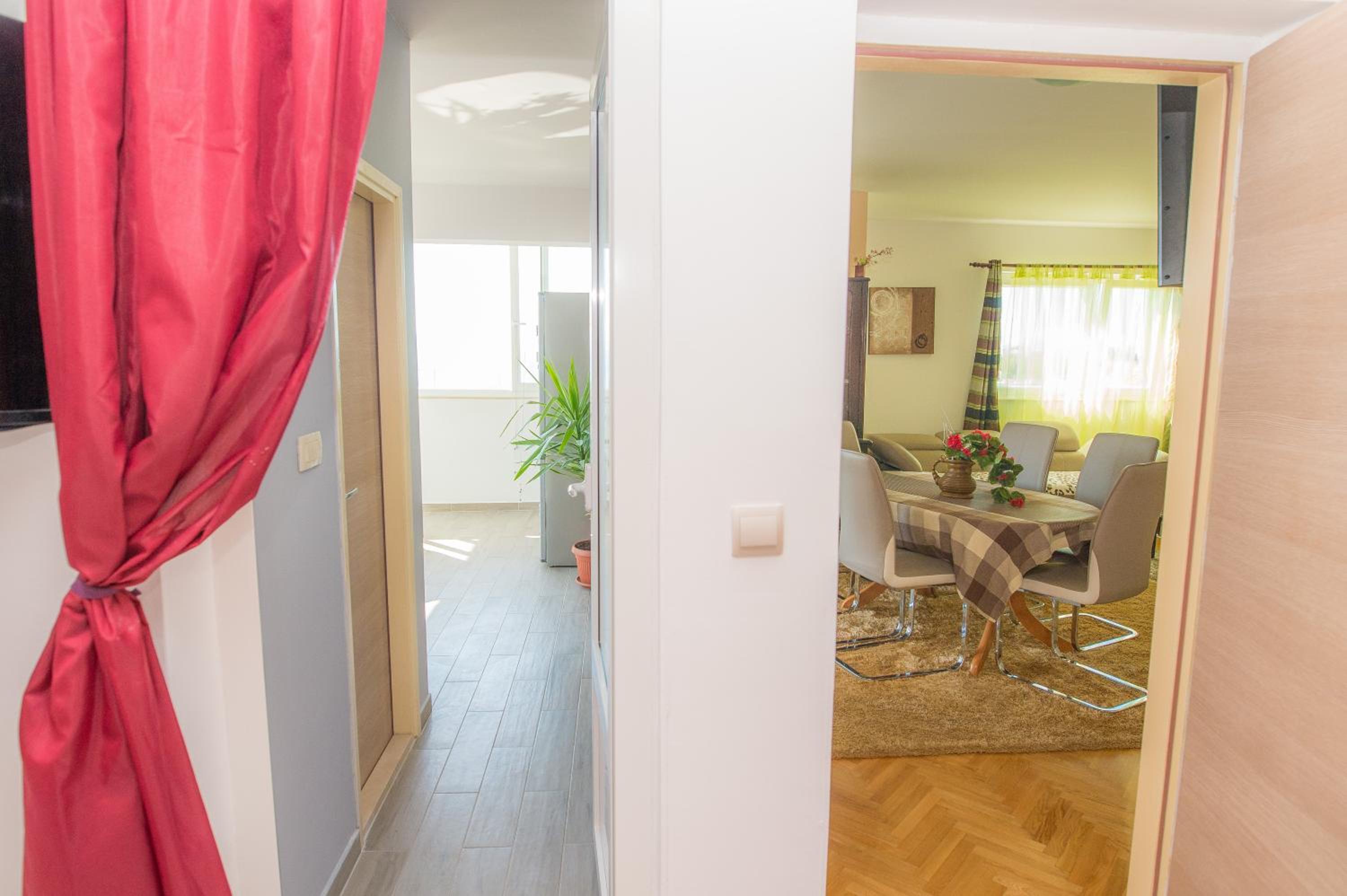 Apartment with Sea View - Photo 21