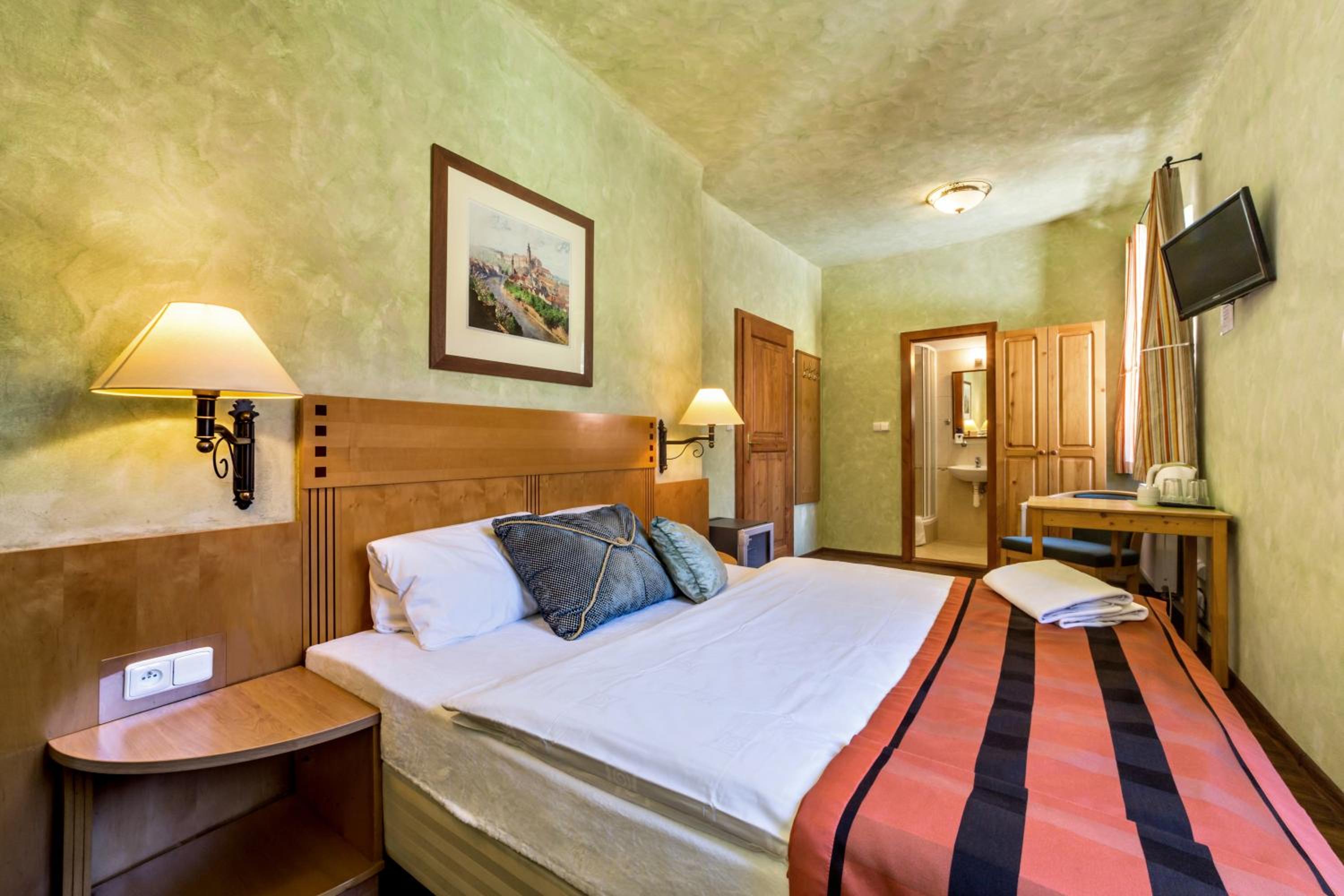 Standard Double Room with River View photo 2