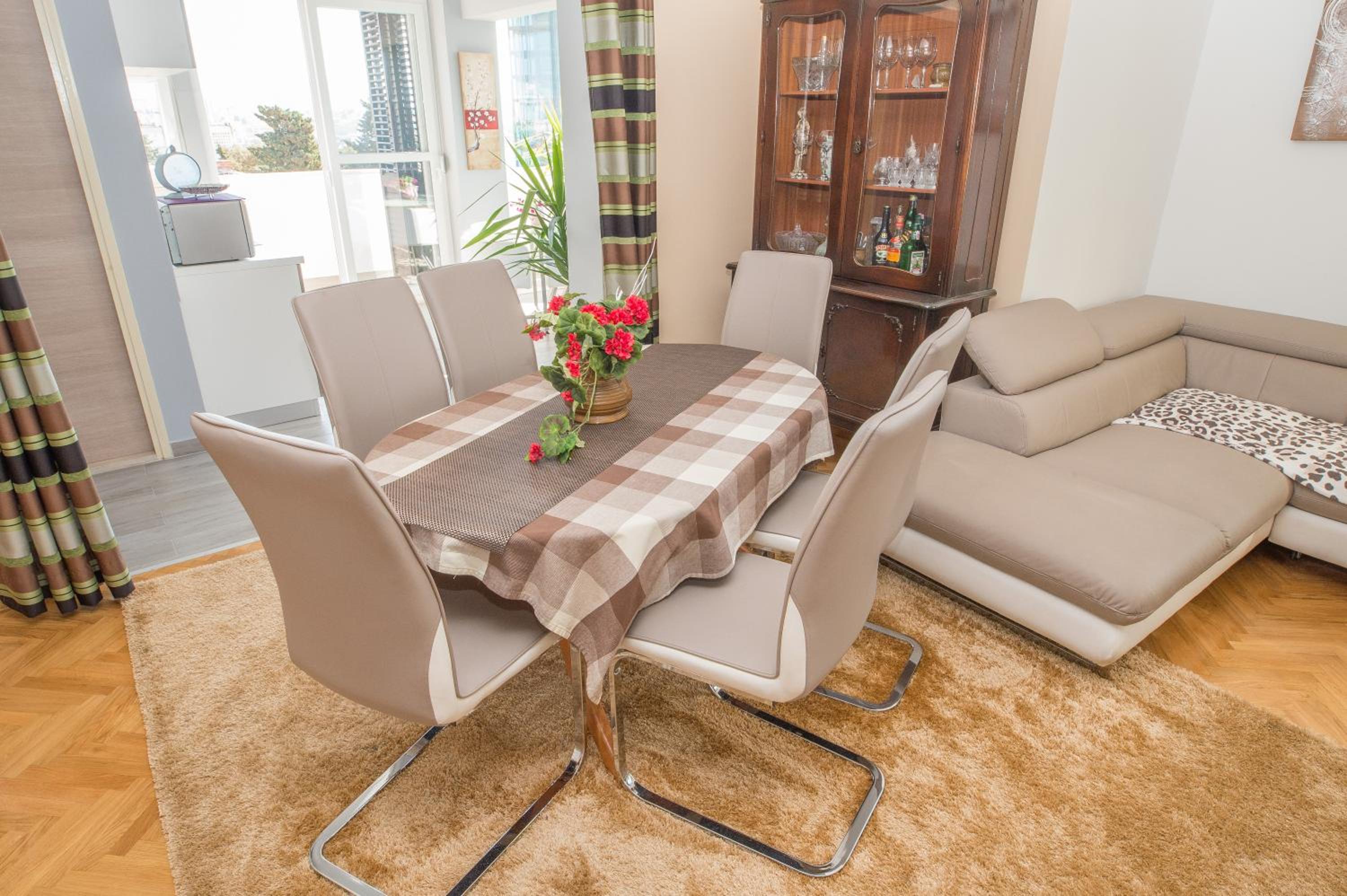 Apartment with Sea View - Photo 23