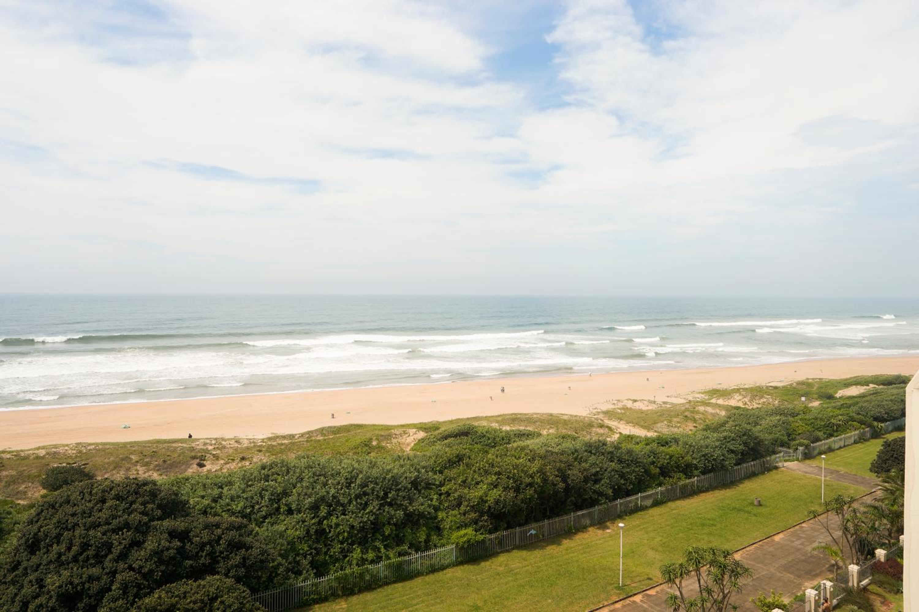Apartment with Sea View - 7 Beach Road photo 3