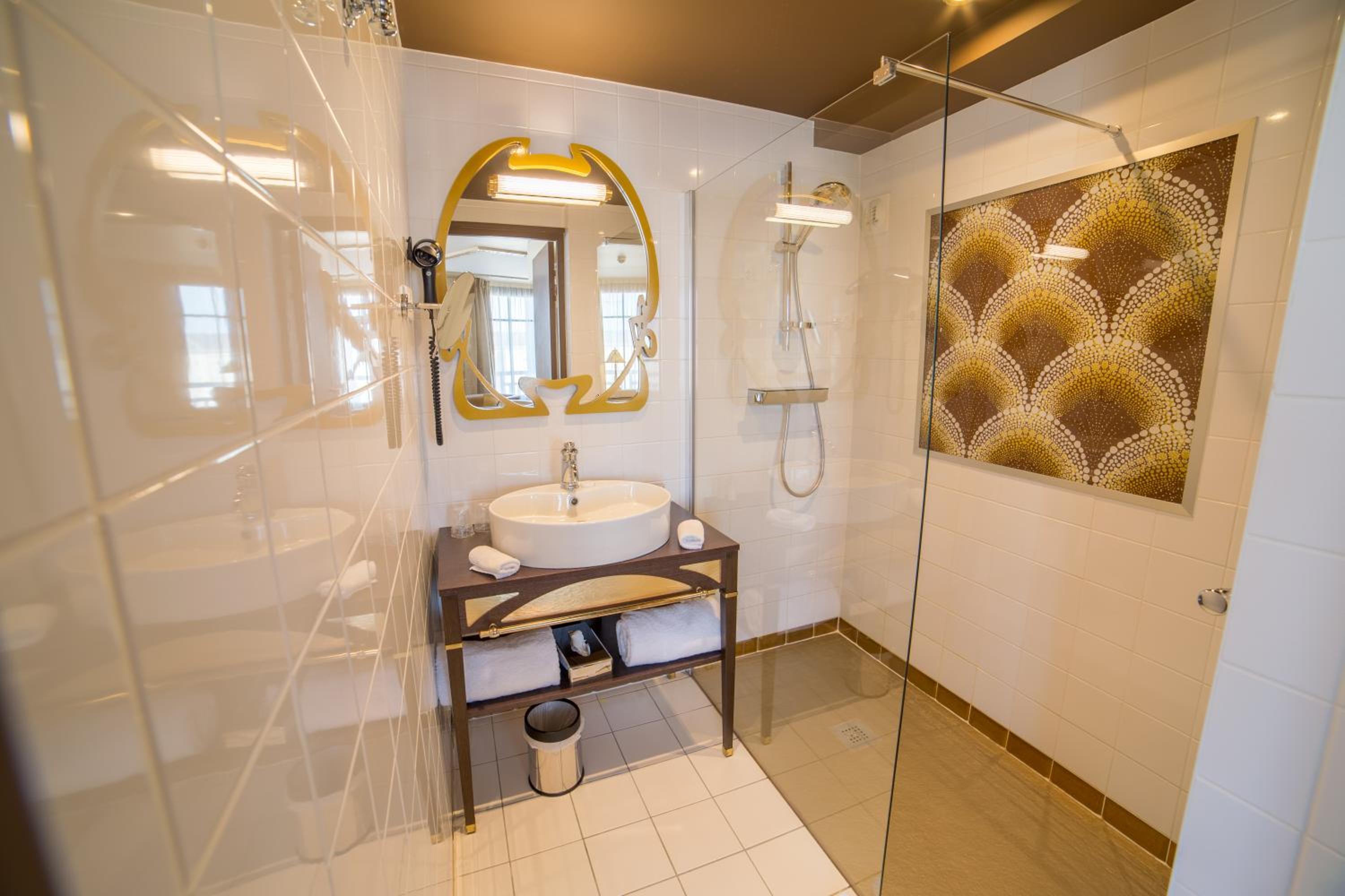 Junior Suite - Photo 8