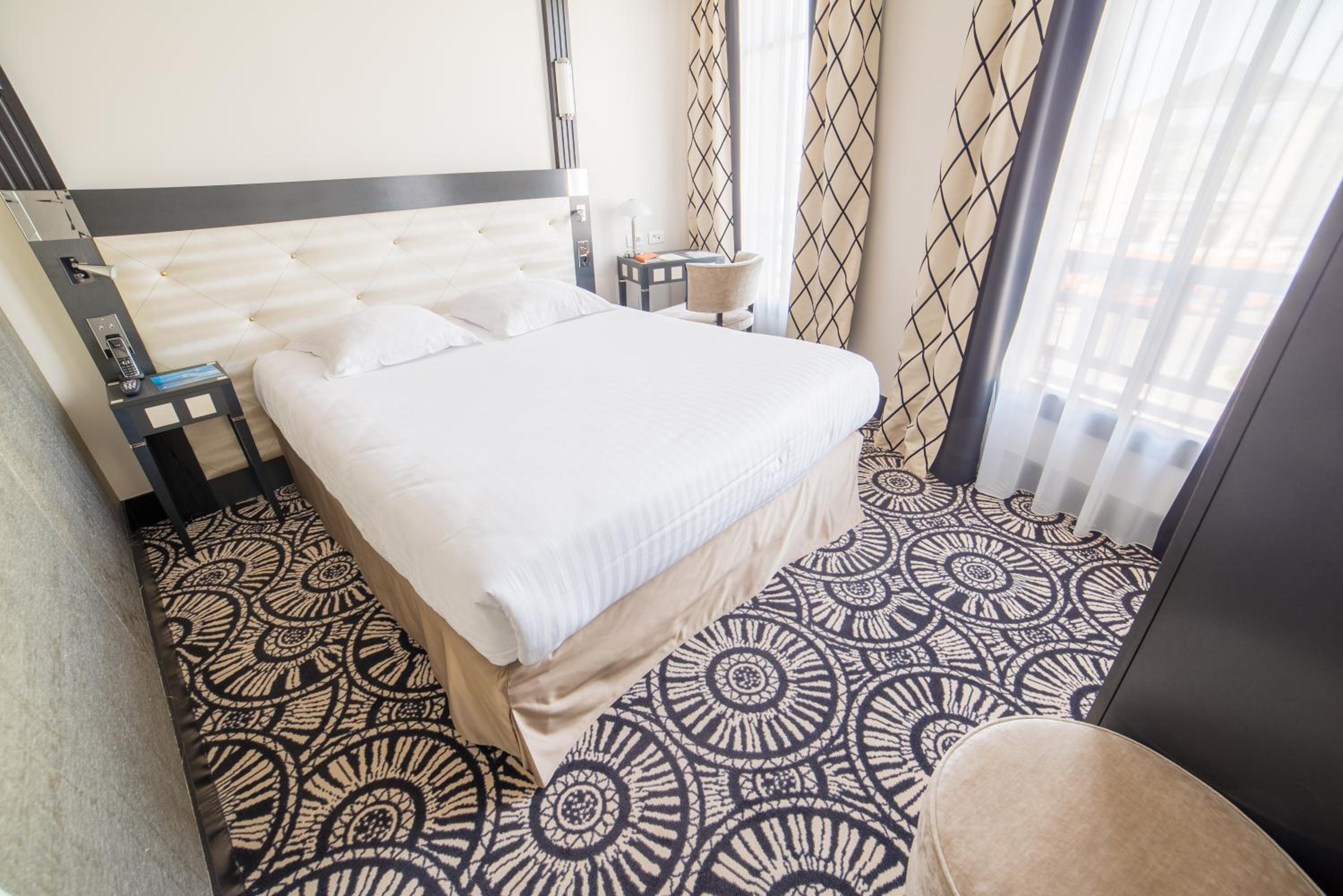 Standard Queen Room - Photo 4