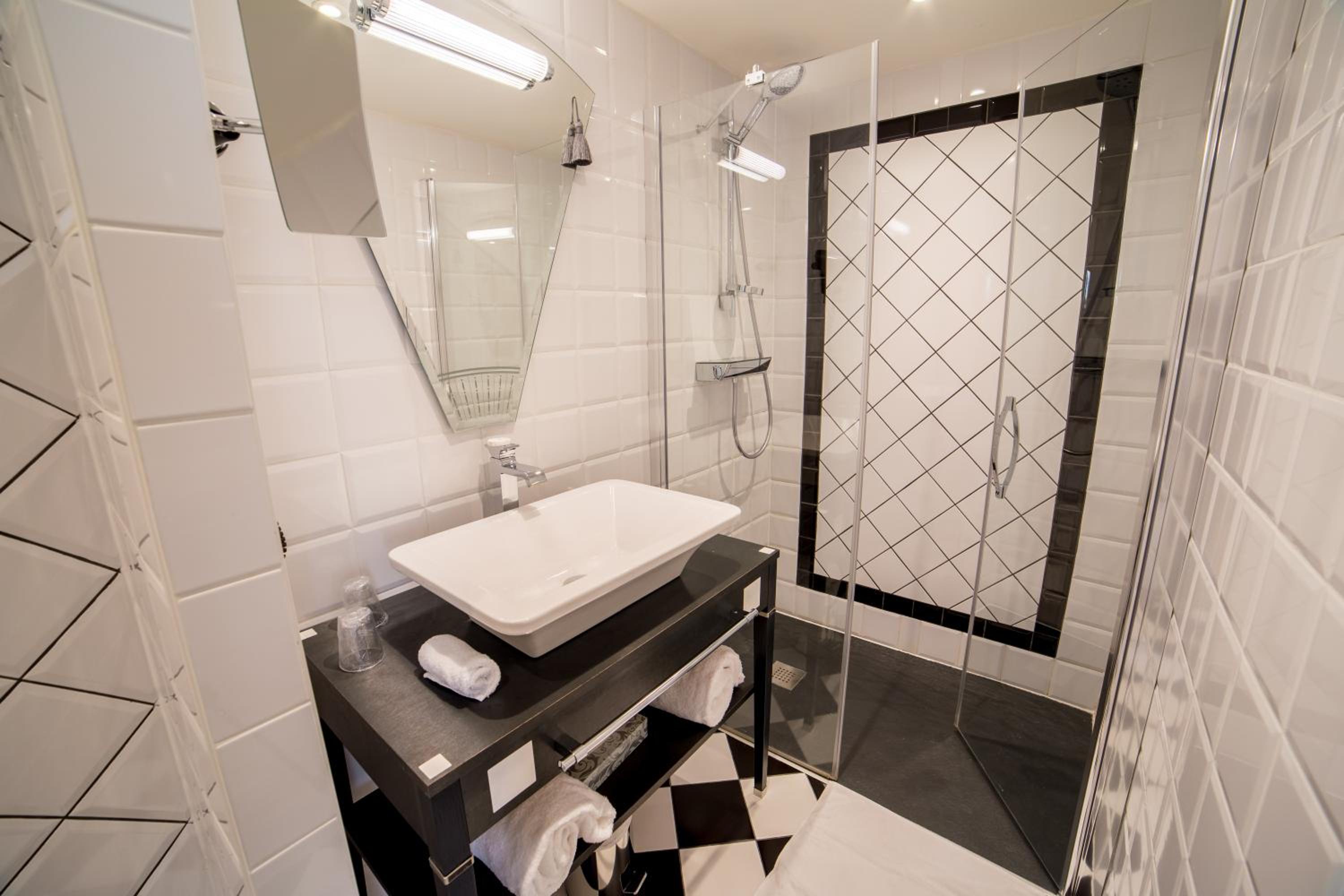 Junior Suite - Photo 11