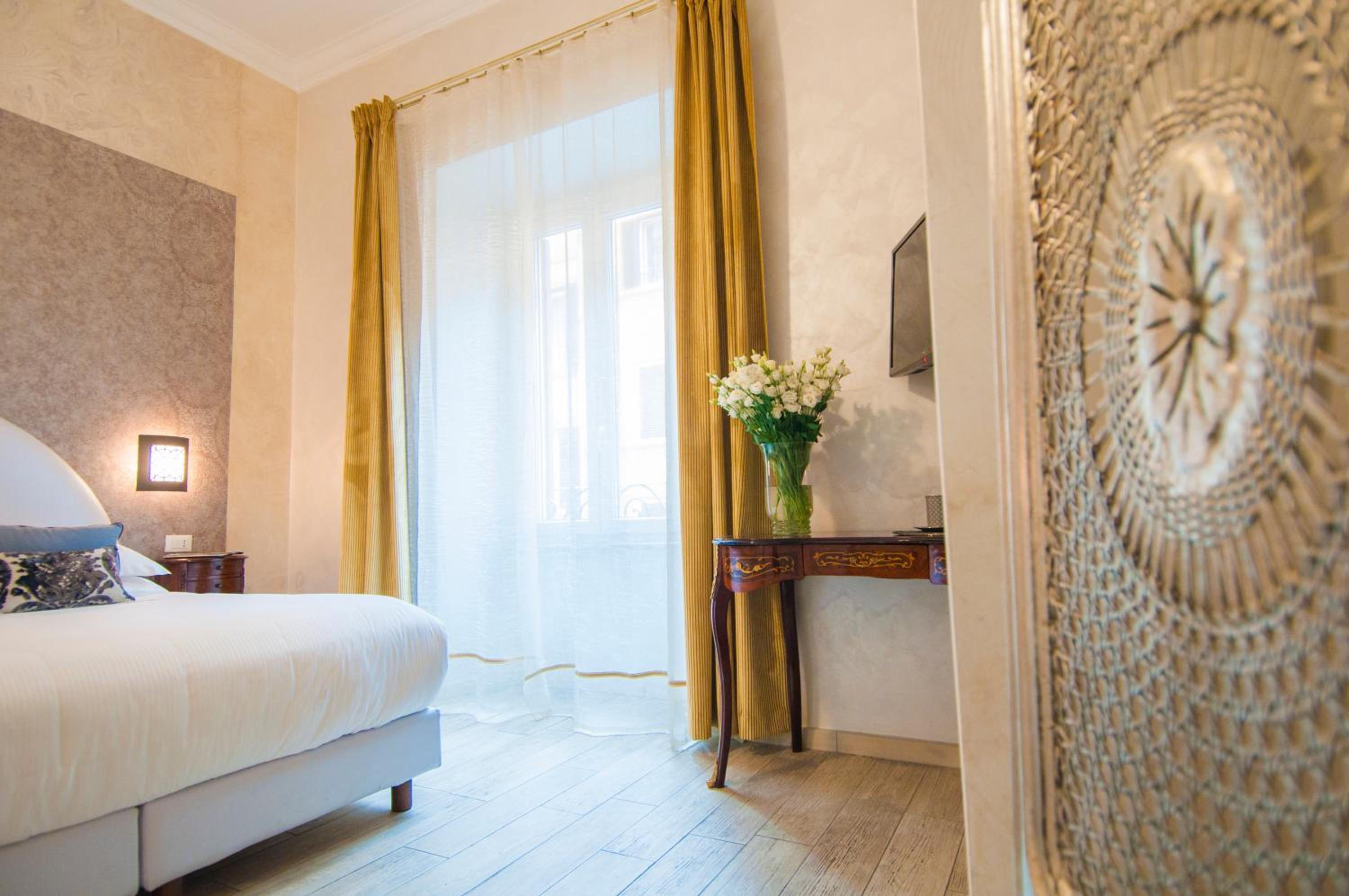 Deluxe Double or Twin Room photo 3