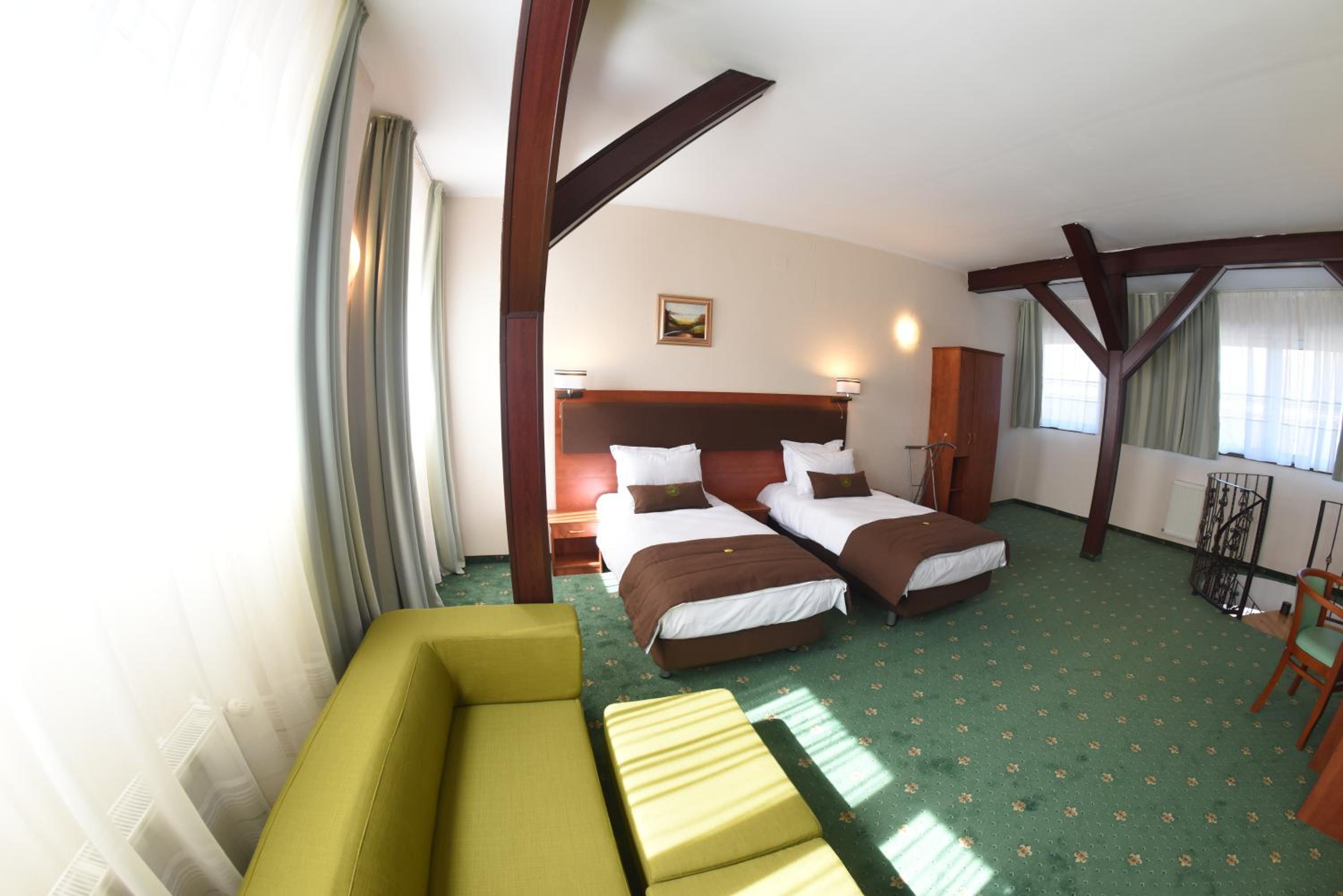 Triple Room - Photo 3