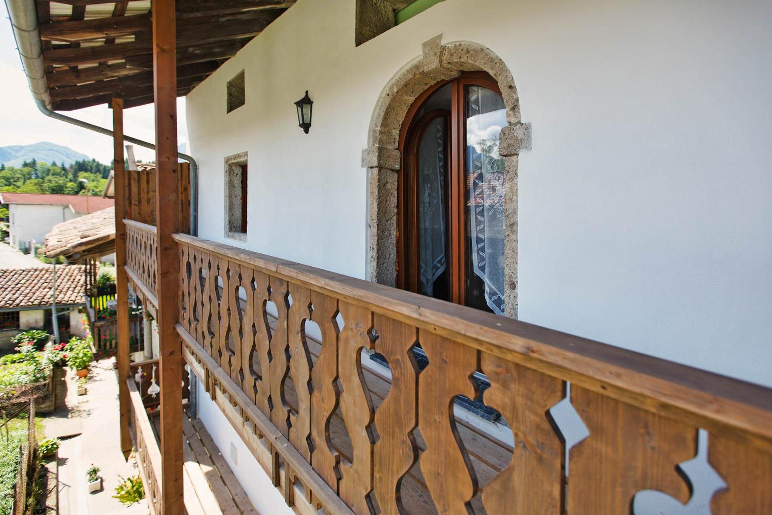 Apartment with Garden View - Photo 17