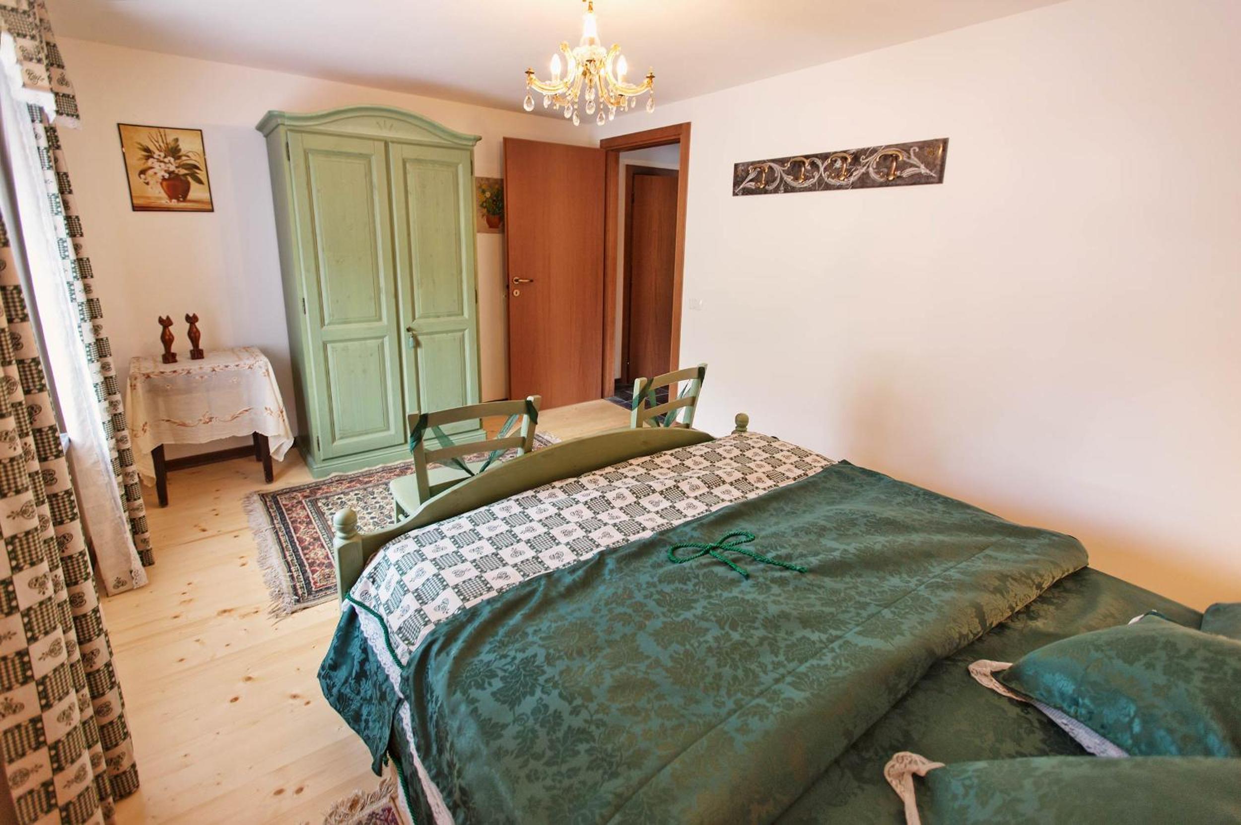 Apartment with Garden View - Photo 3