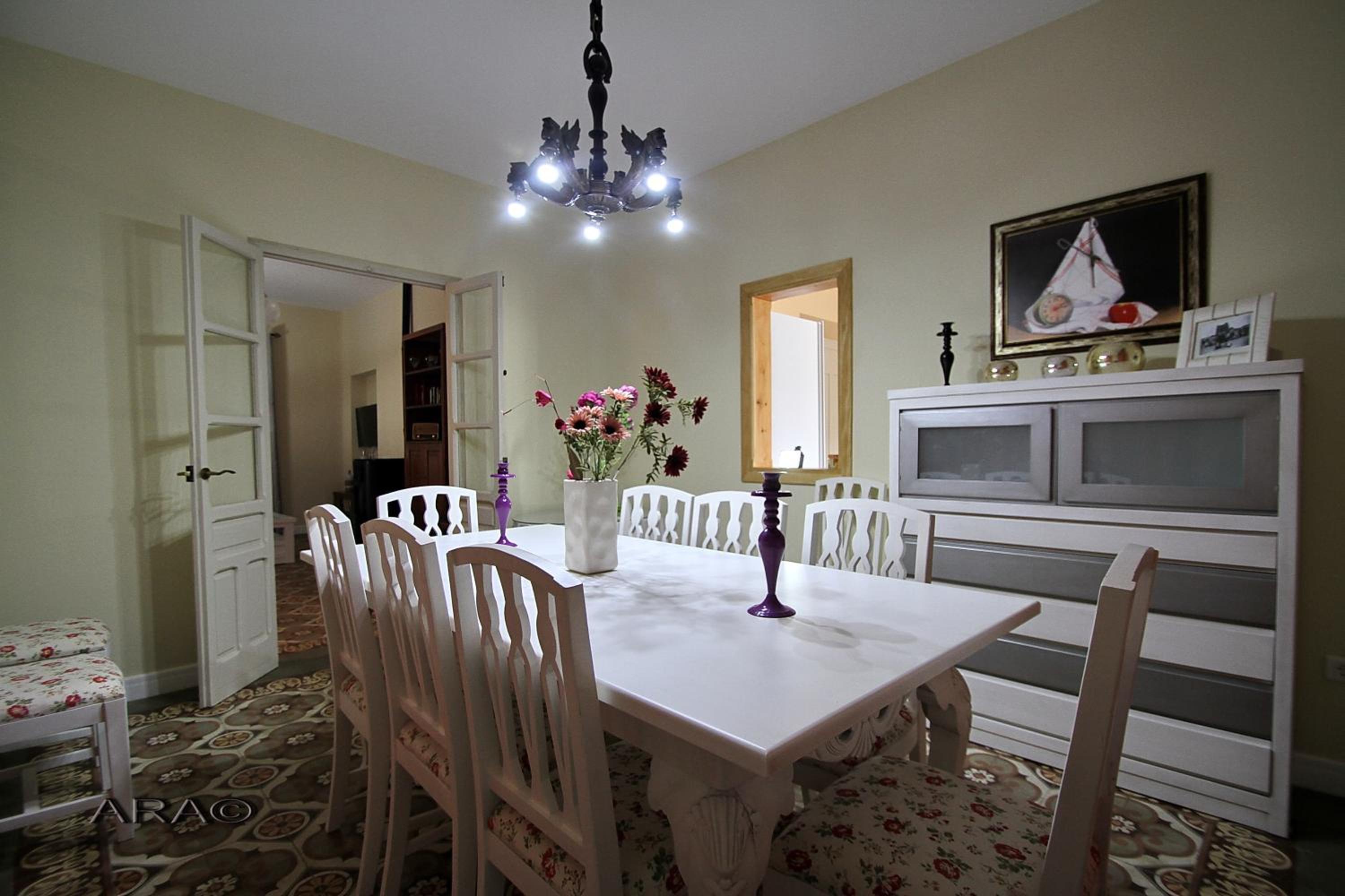 Four-Bedroom House photo 2