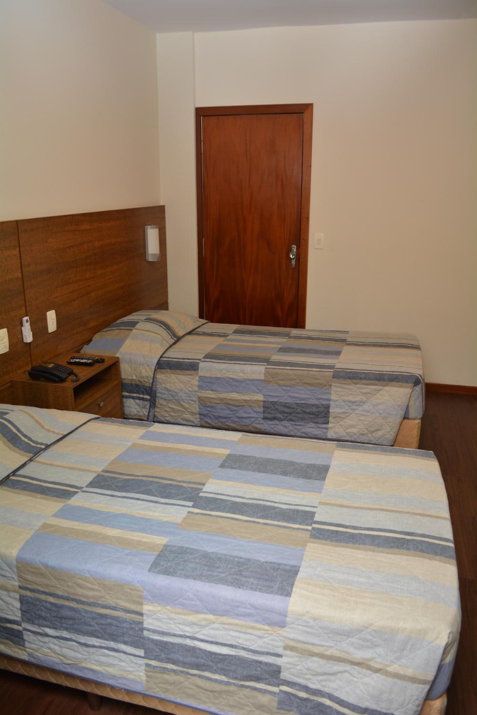 Deluxe Twin Room photo 3