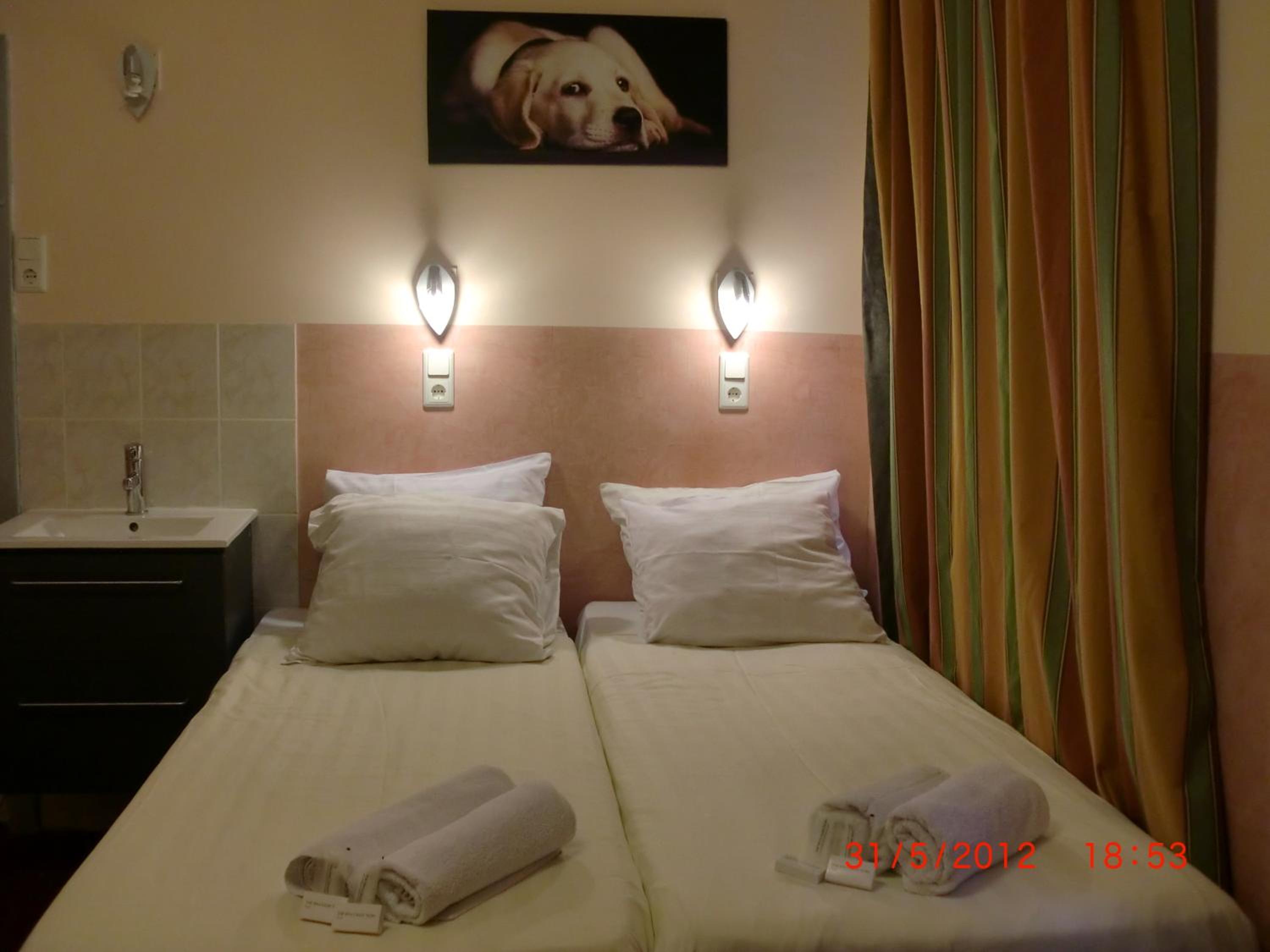 Small Quadruple Room