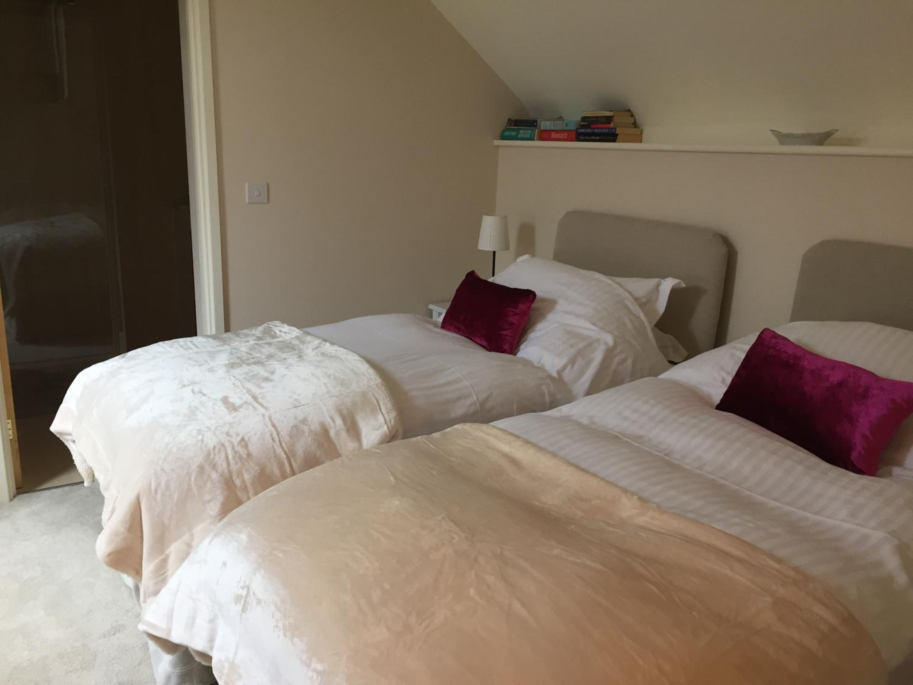Double or Twin Room with Garden View photo 2