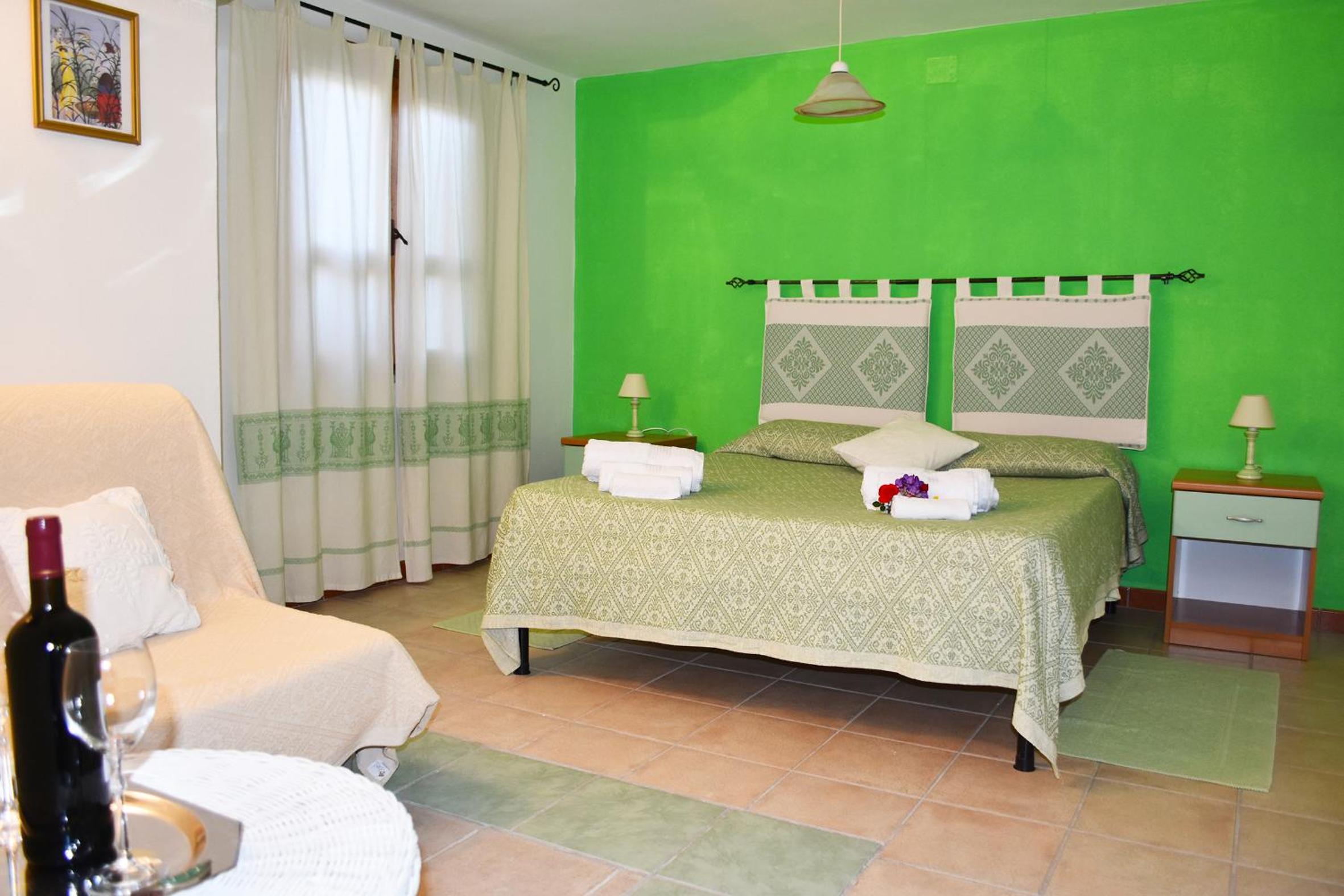 Double Room - Photo 3