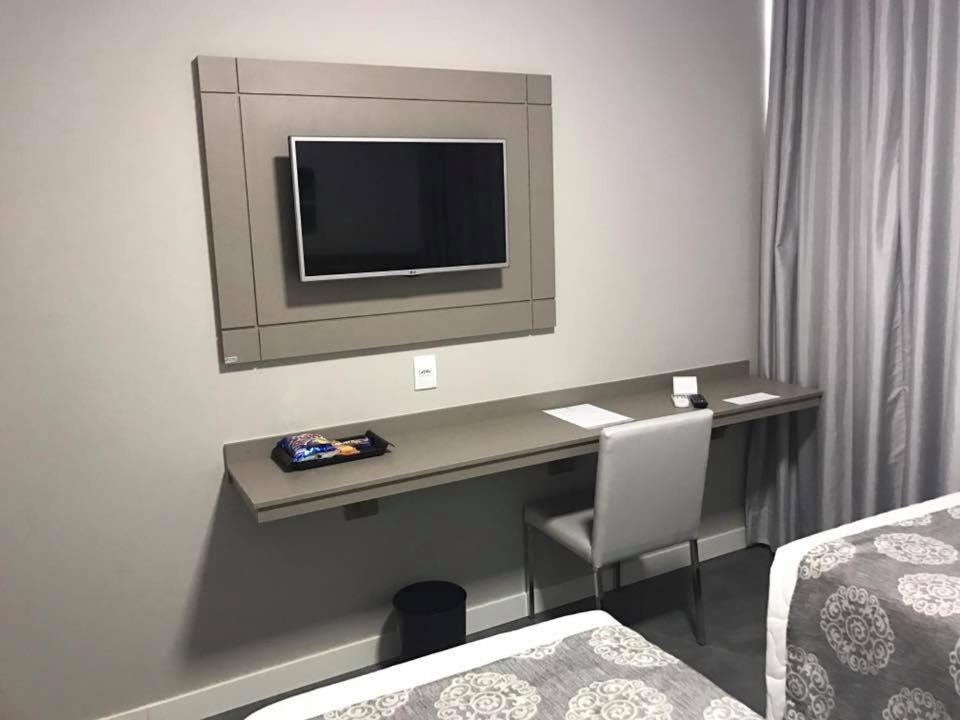Double or Twin Room - Disability Access photo 2