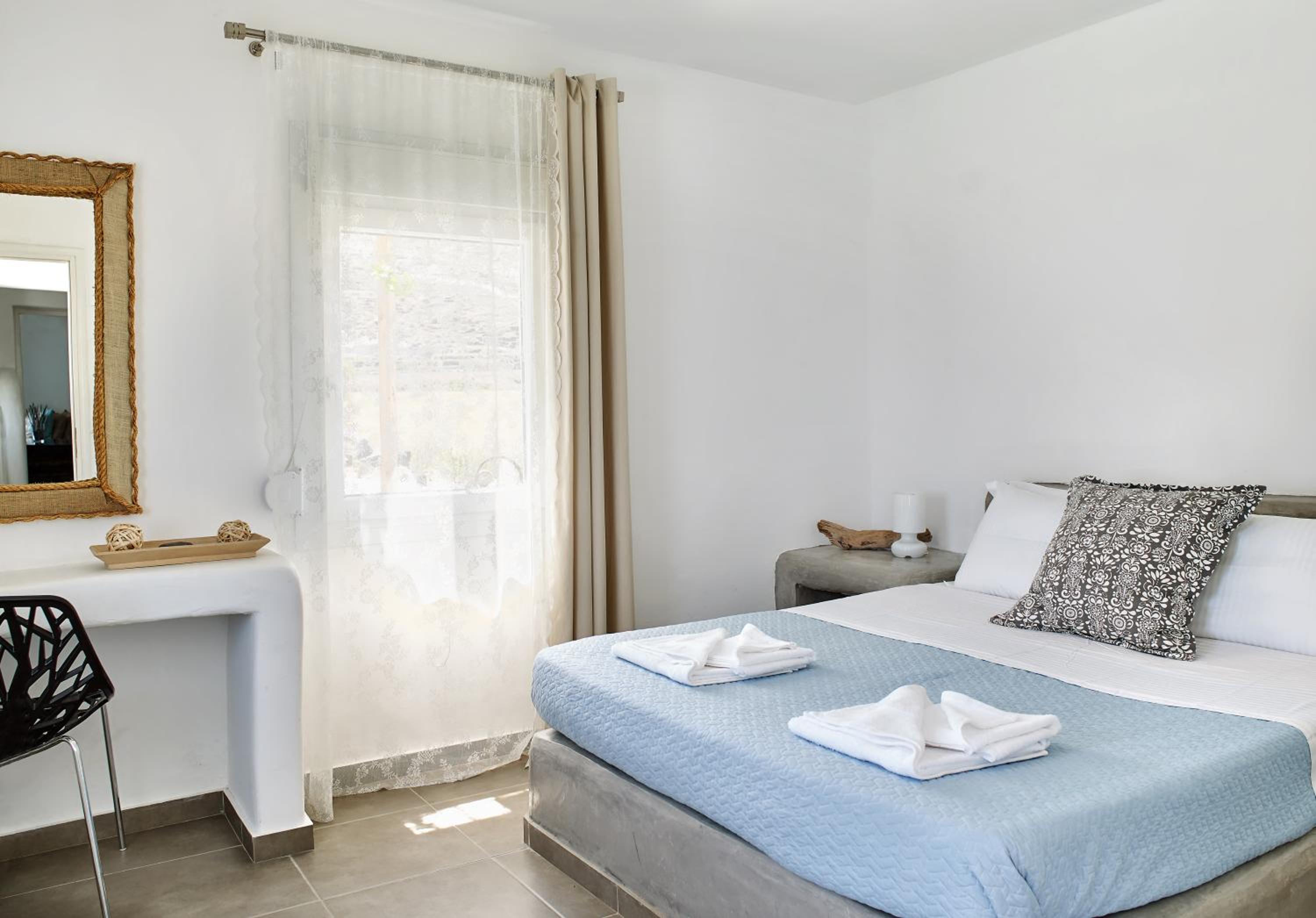 Two-Bedroom House with Private Pool and Sea Vew