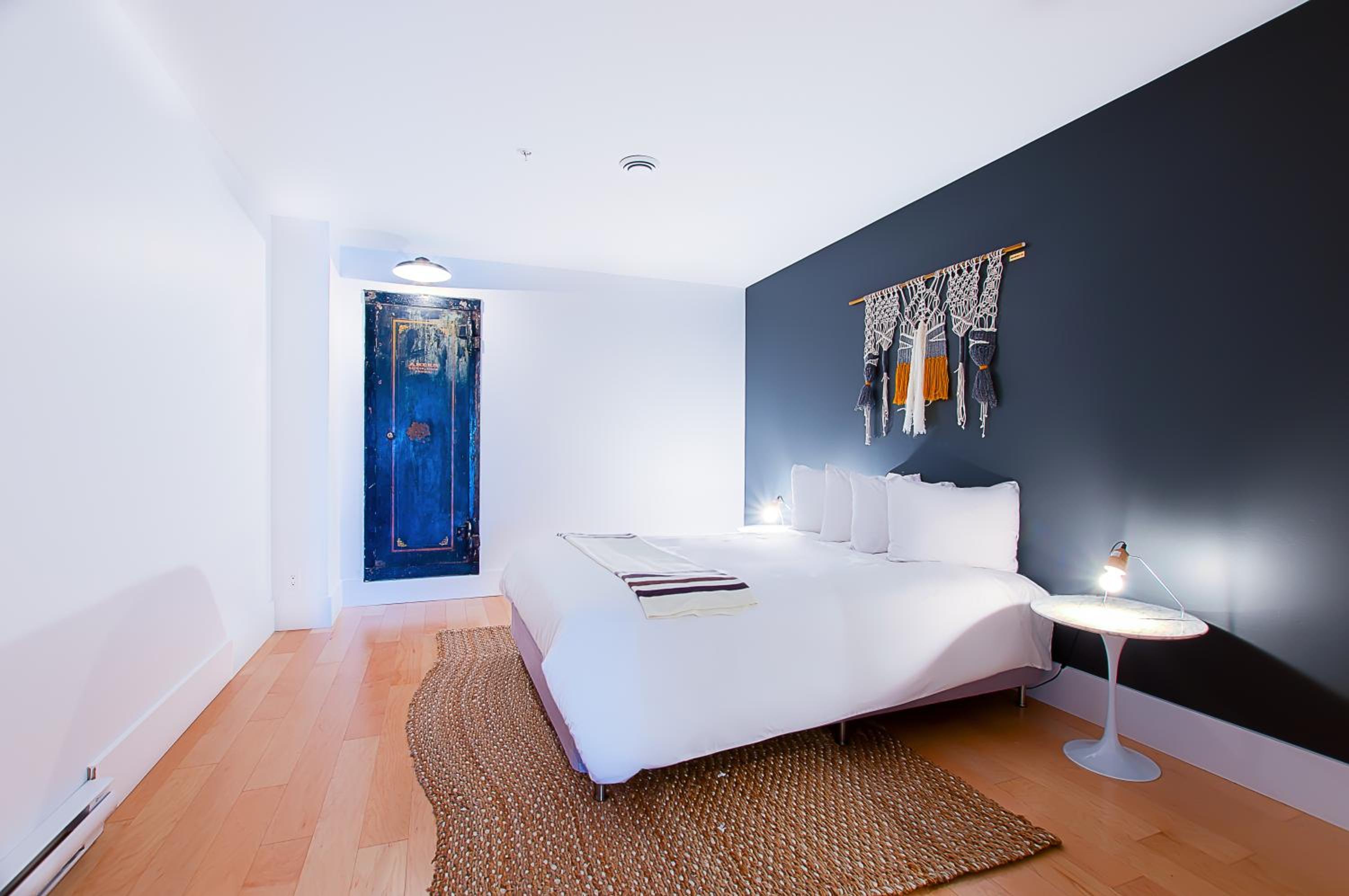 Penthouse Family Apartment with Bunk Bed 403 - City View thumbnail 6