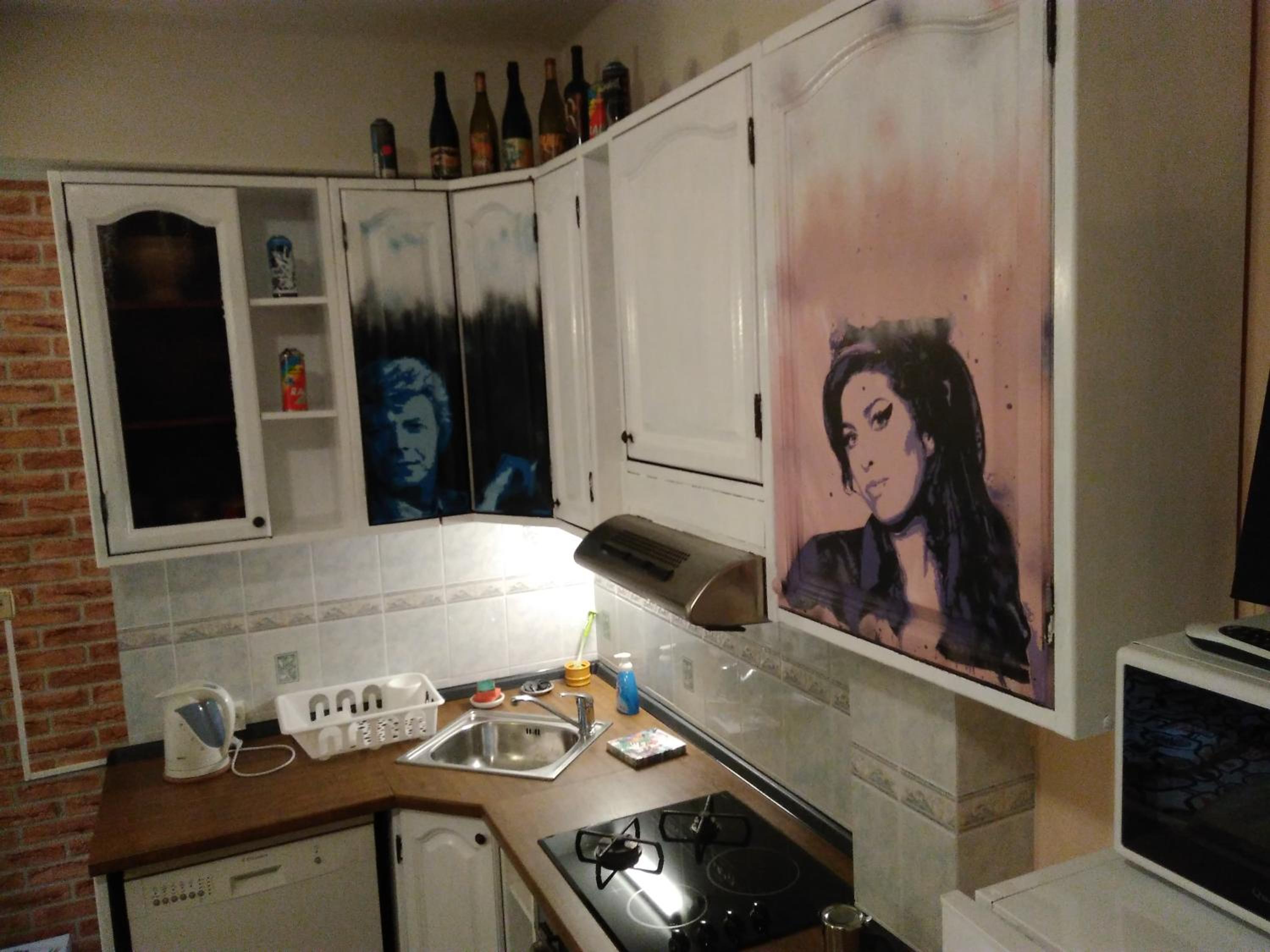 Suite - Photo 18