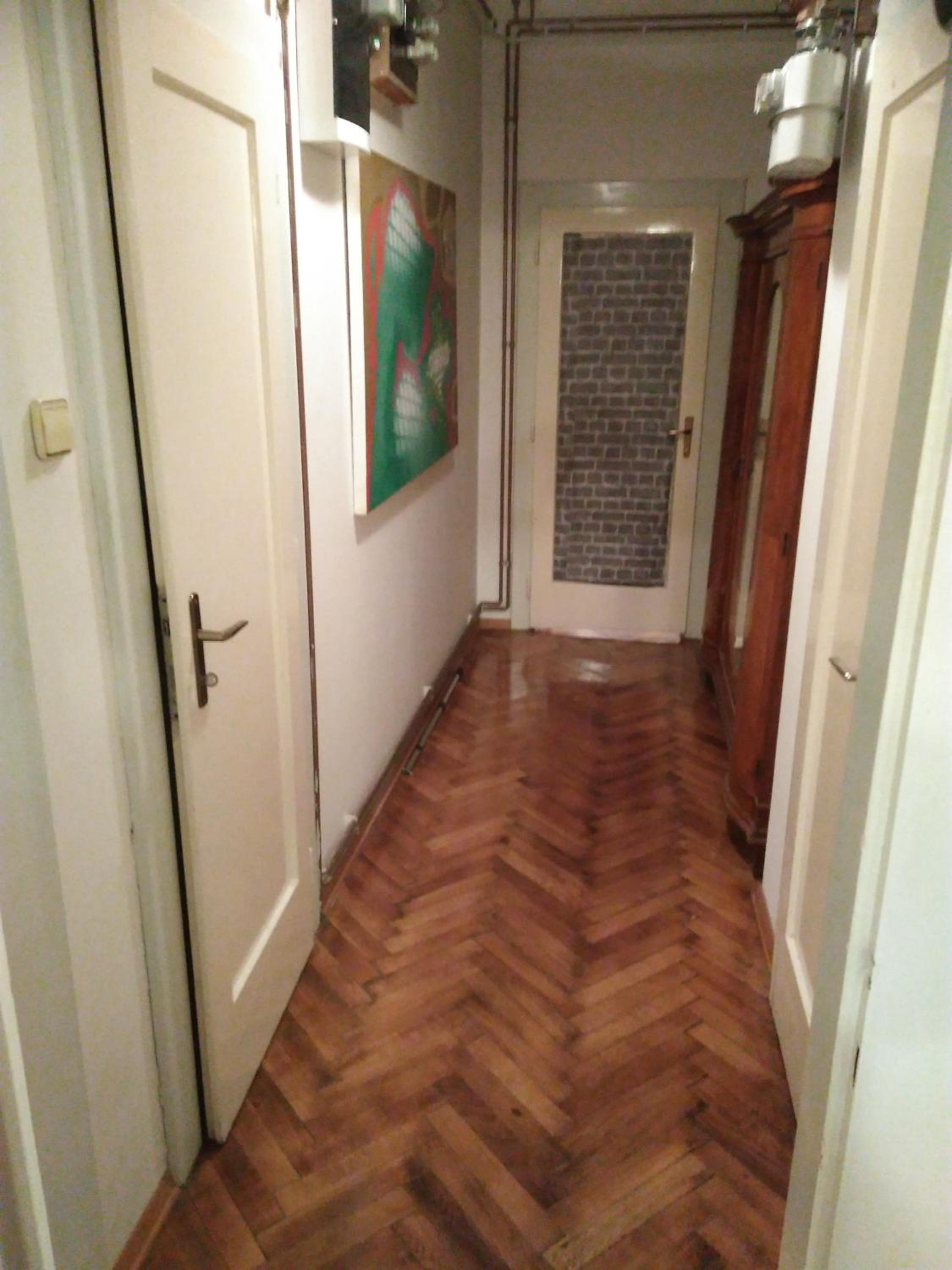 Suite - Photo 16