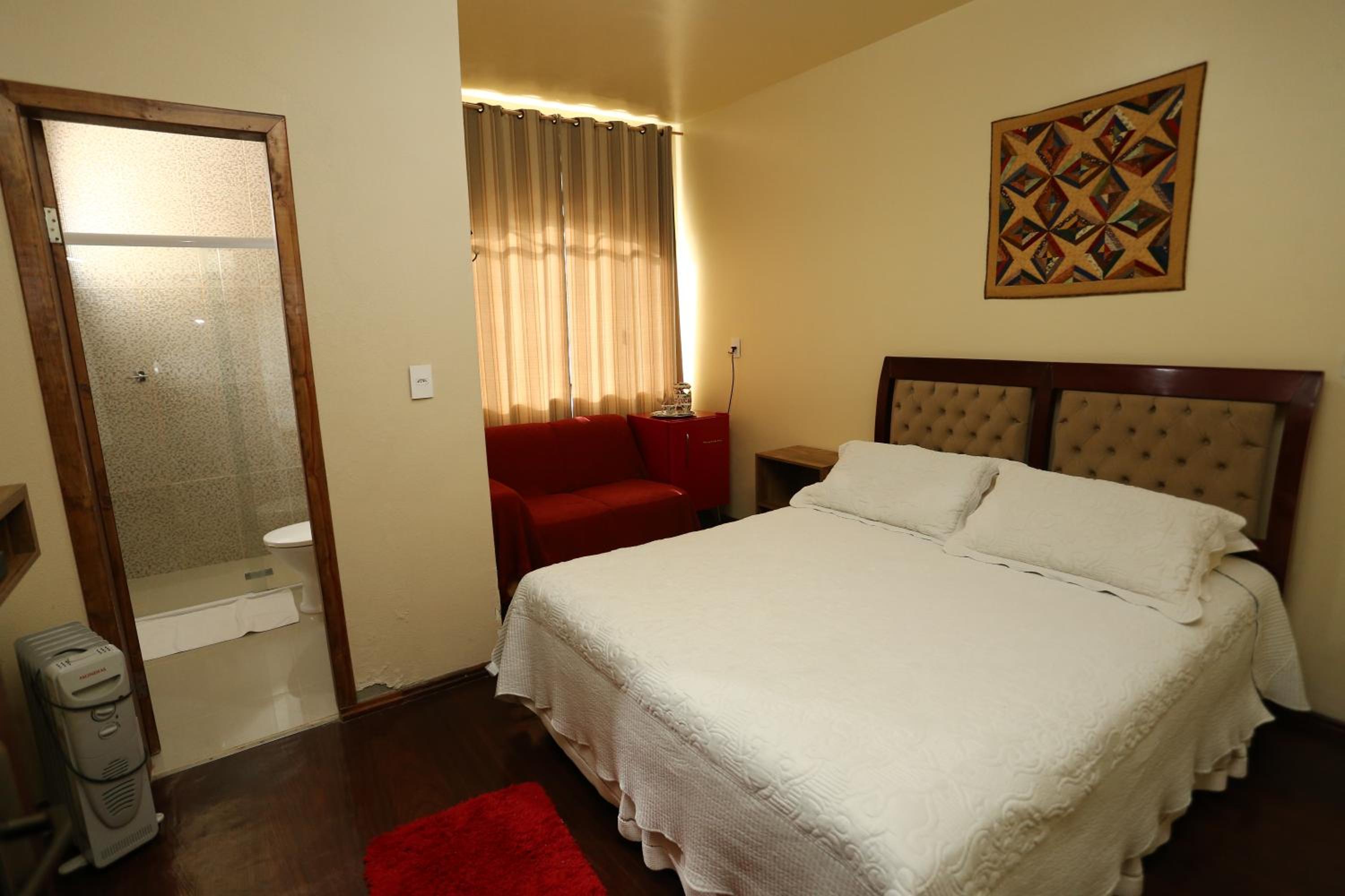 Standard Double Room - Photo 10