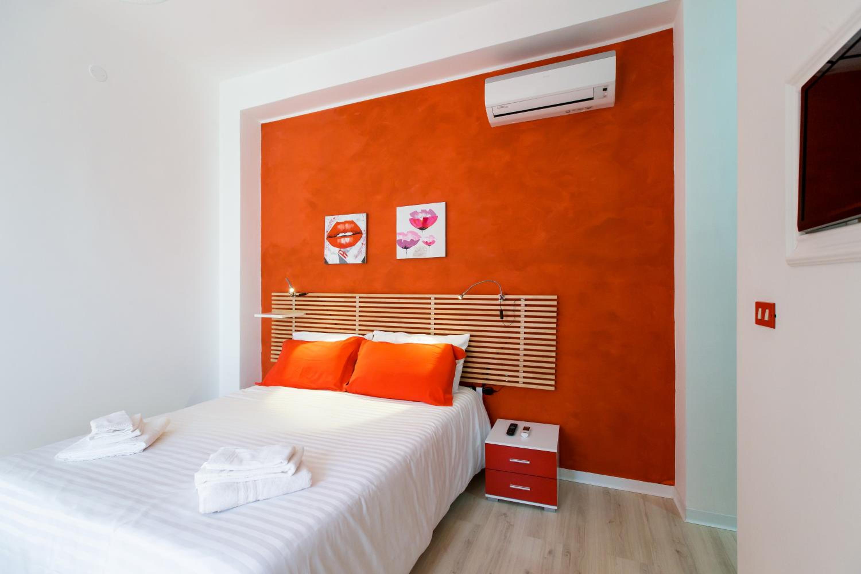 Double Room with Private Bathroom photo 1