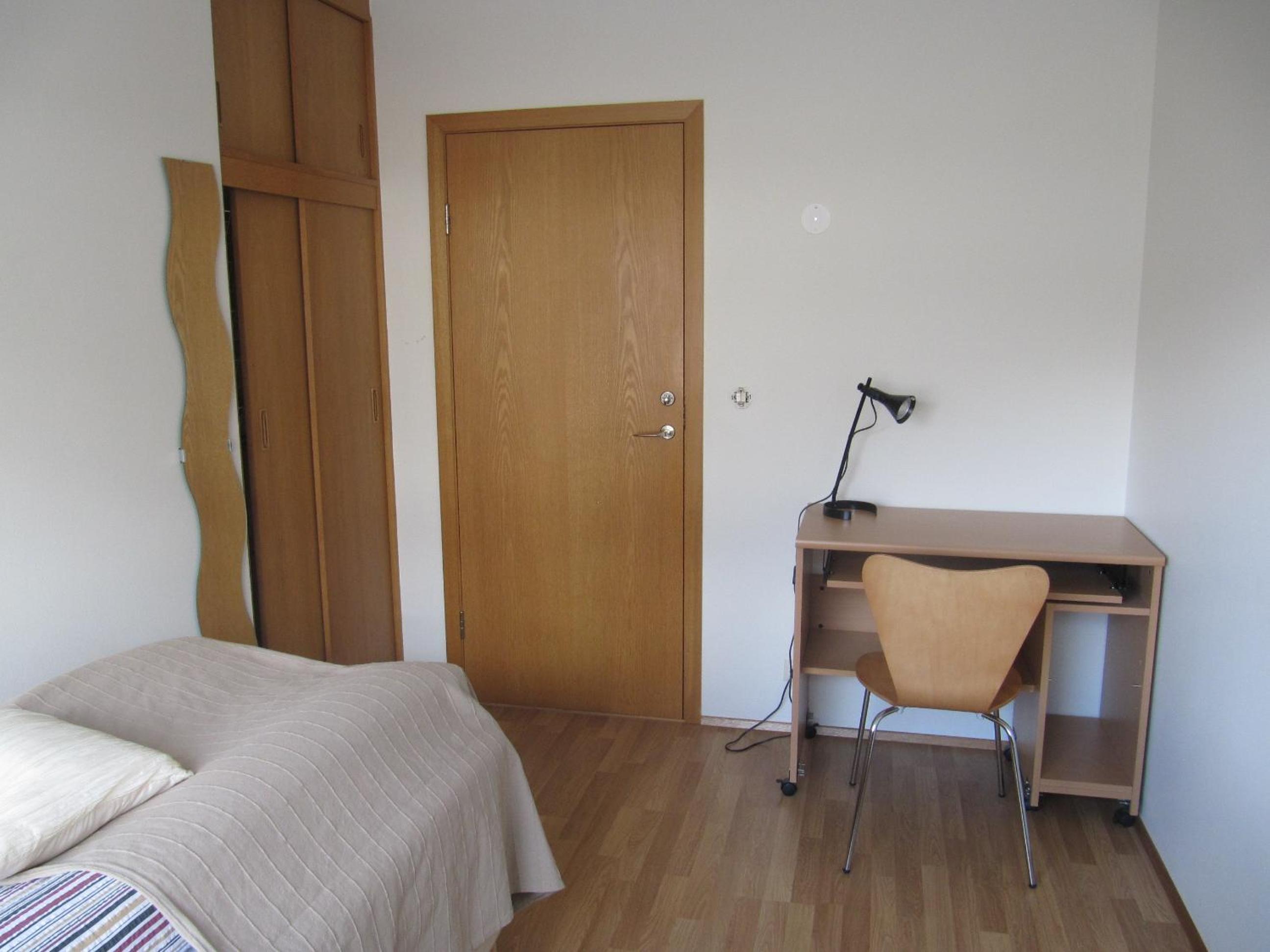 Double or Twin Room with Shared Bathroom photo 2