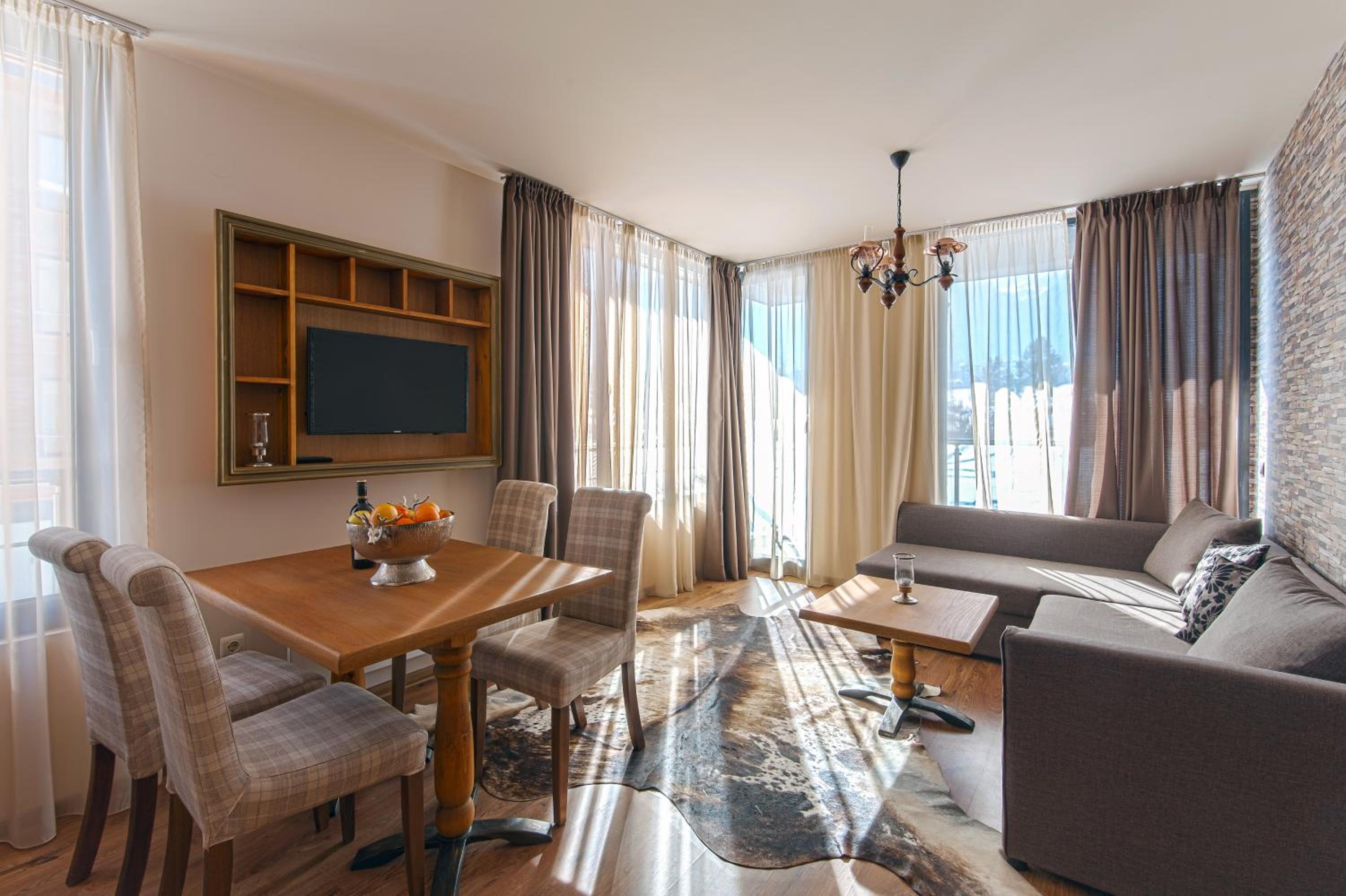 Two-Bedroom Apartment with free SPA access - Main Building