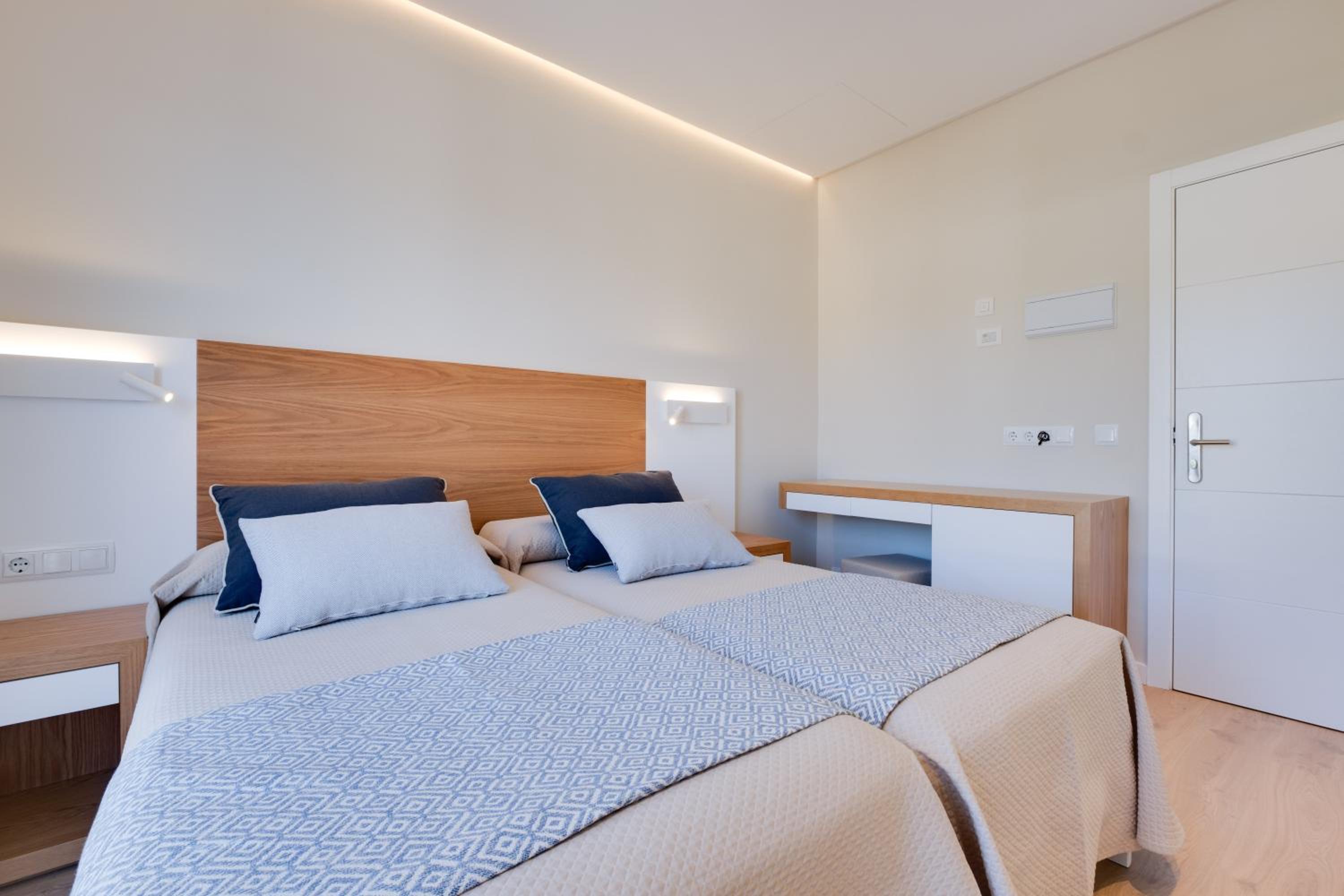 Classic Double Room - Photo 6