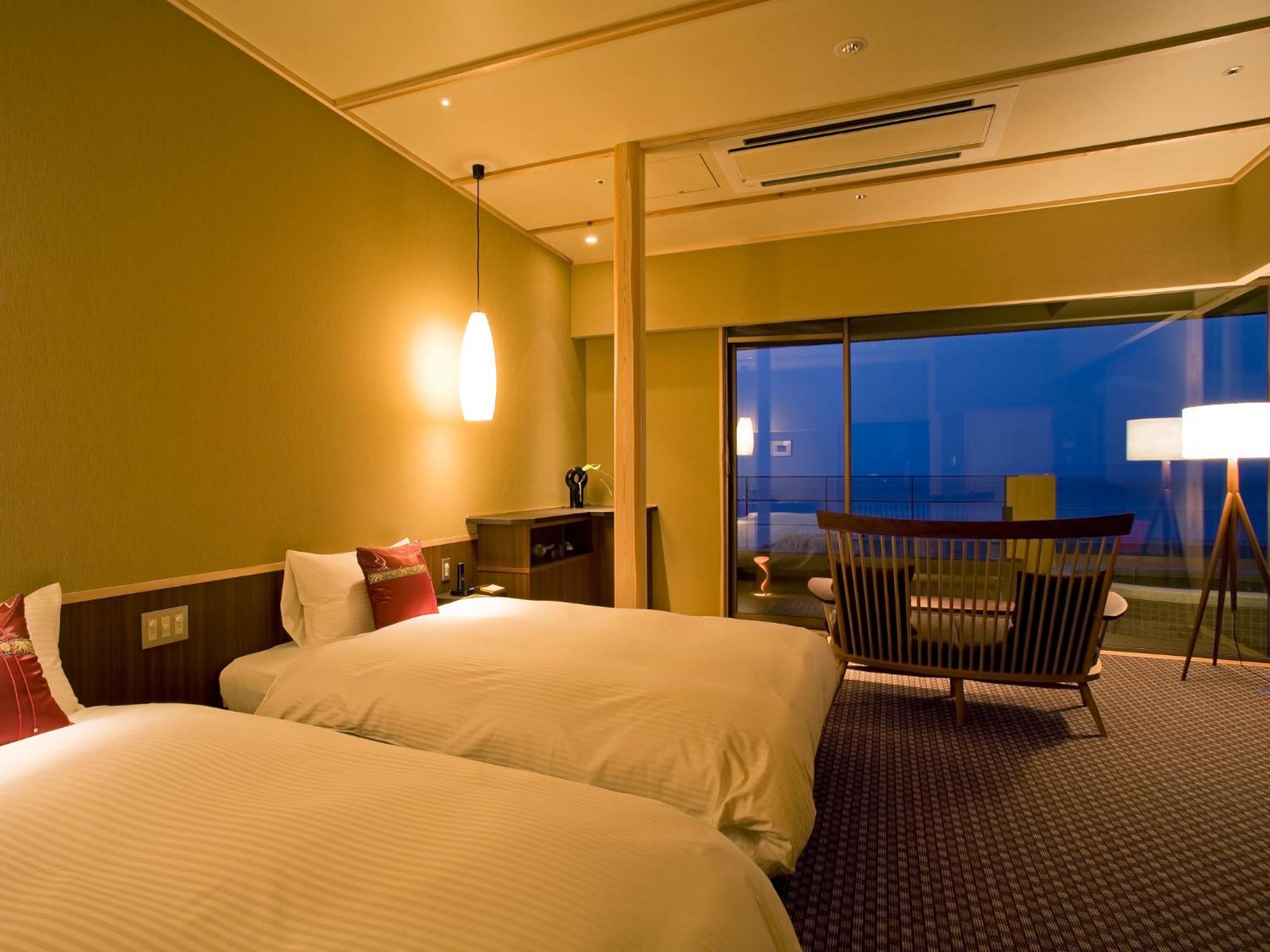 Twin Room with Open-Air Bath - Non-Smoking (2nd-4th Floor) photo 3