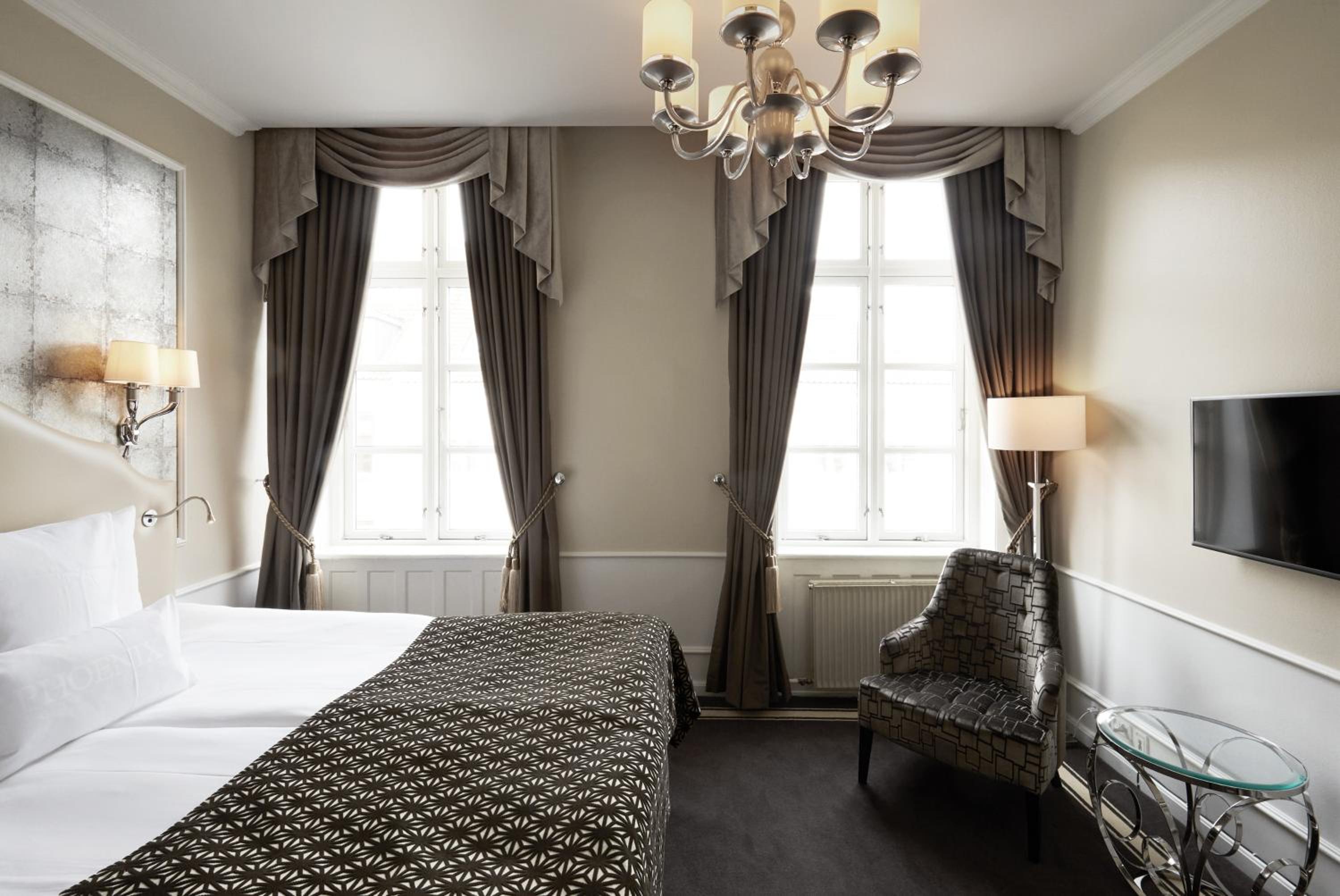 Standard Double Room - Photo 9