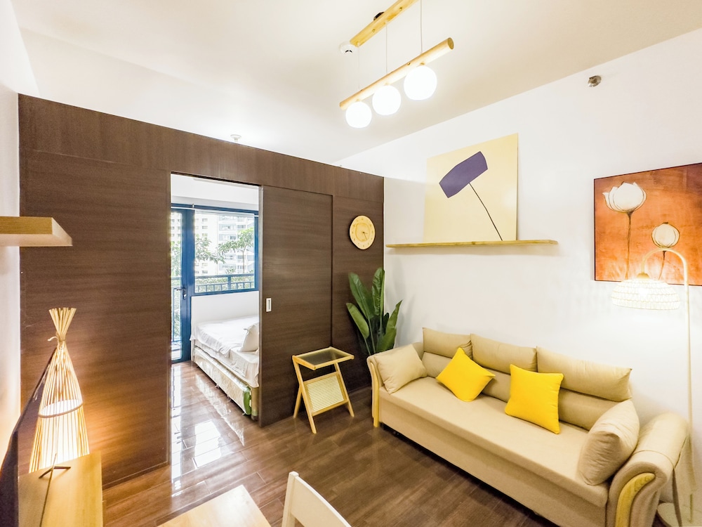 Family Condo, Multiple Beds, Refrigerator & Microwave