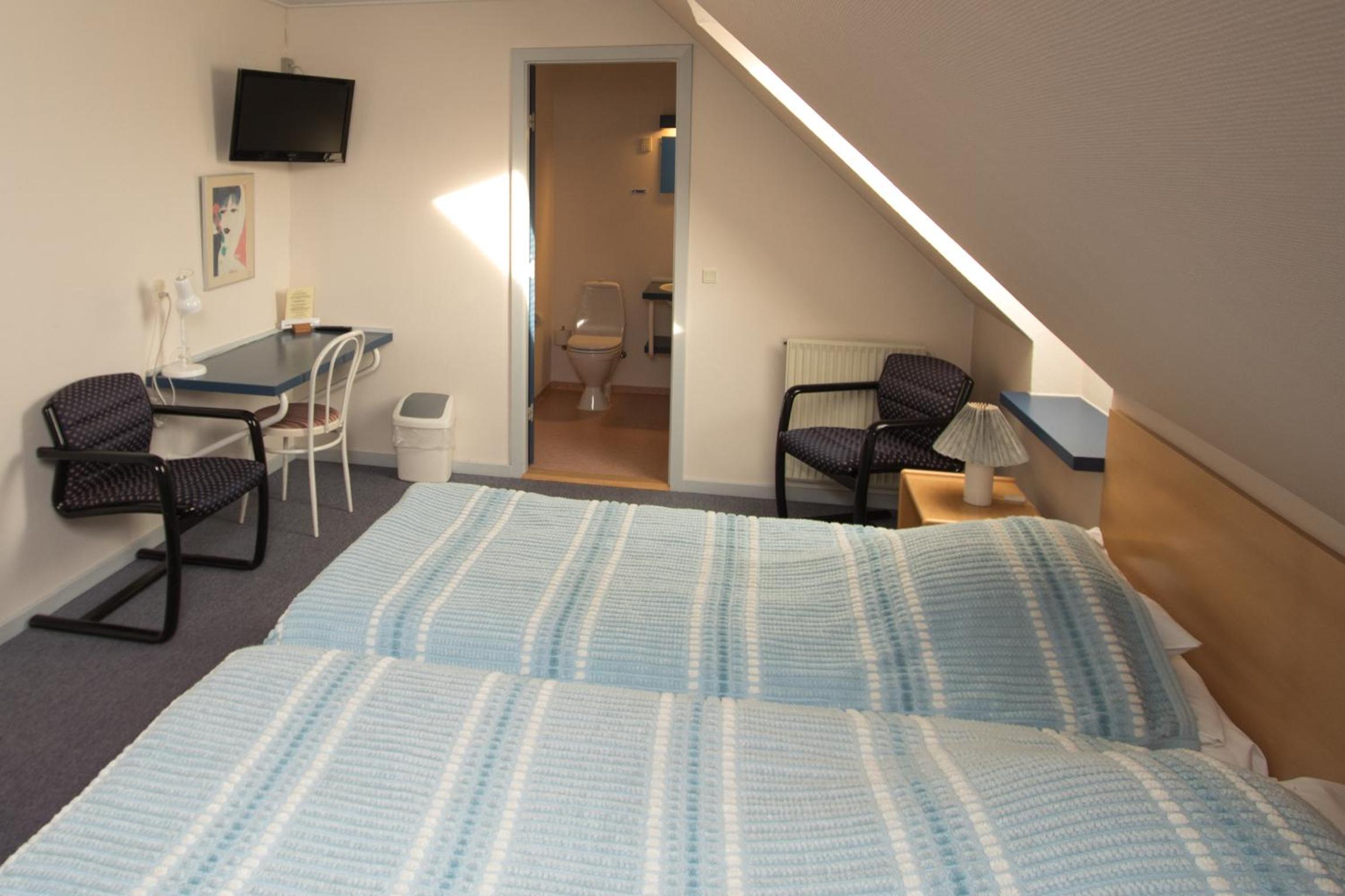 Budget Double or Twin Room photo 2