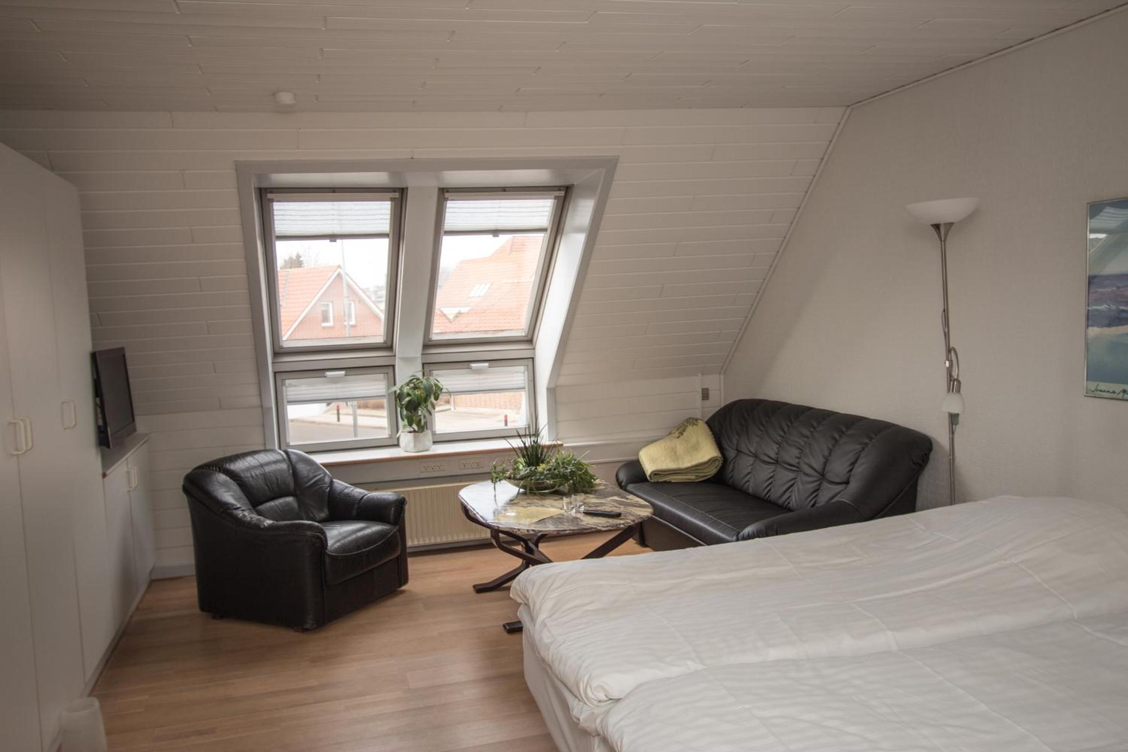 Two-Bedroom Apartment photo 2