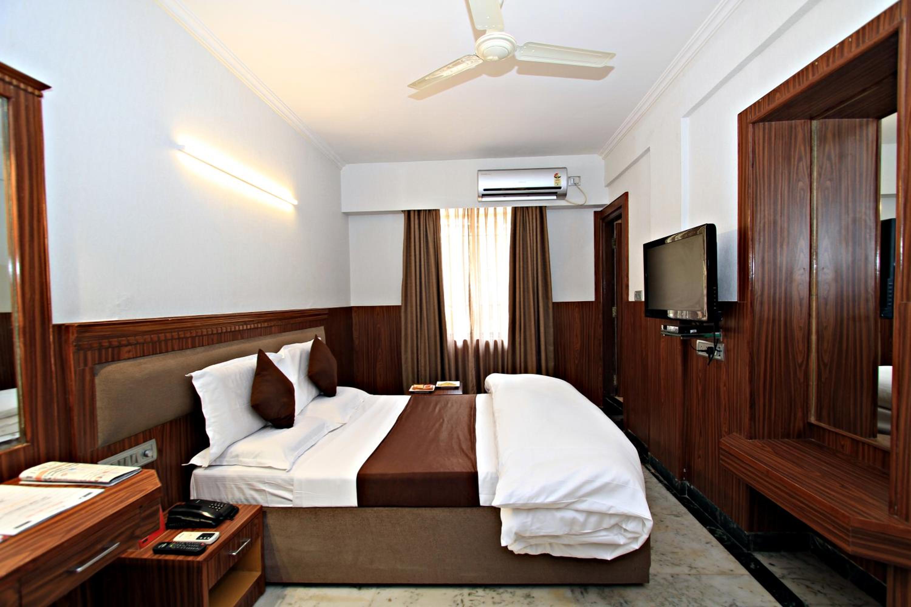 Deluxe Double Room - Photo 4