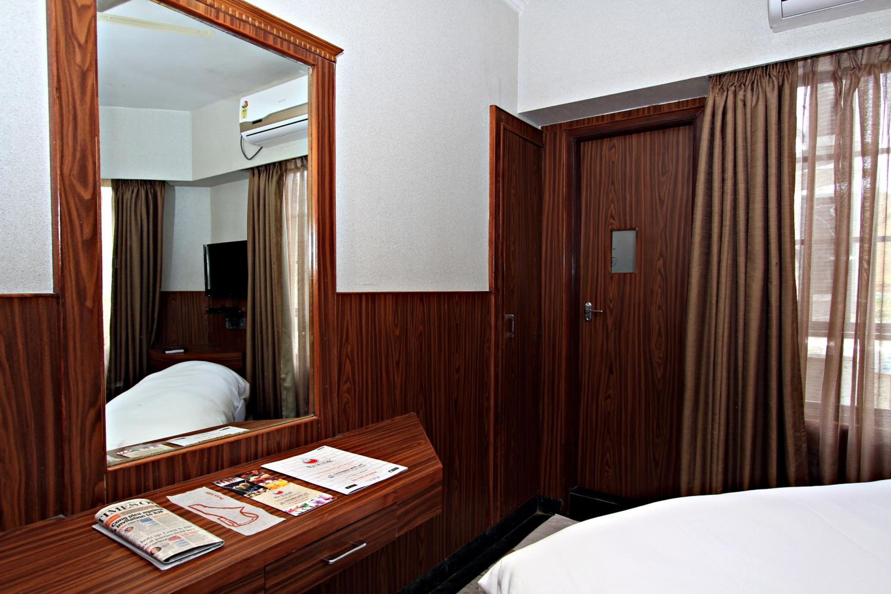 Deluxe Double Room - Photo 2