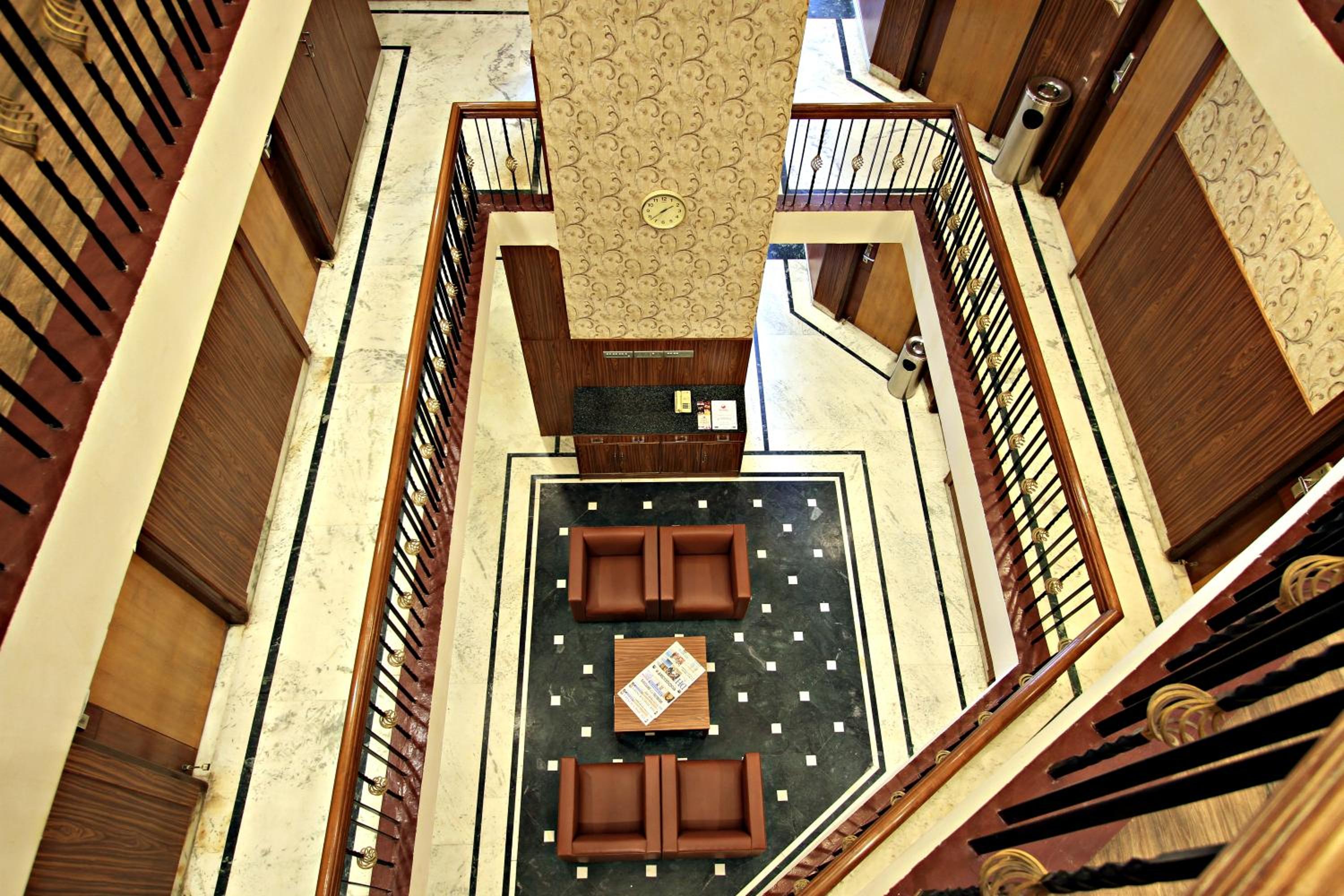 Deluxe Double Room - Photo 18