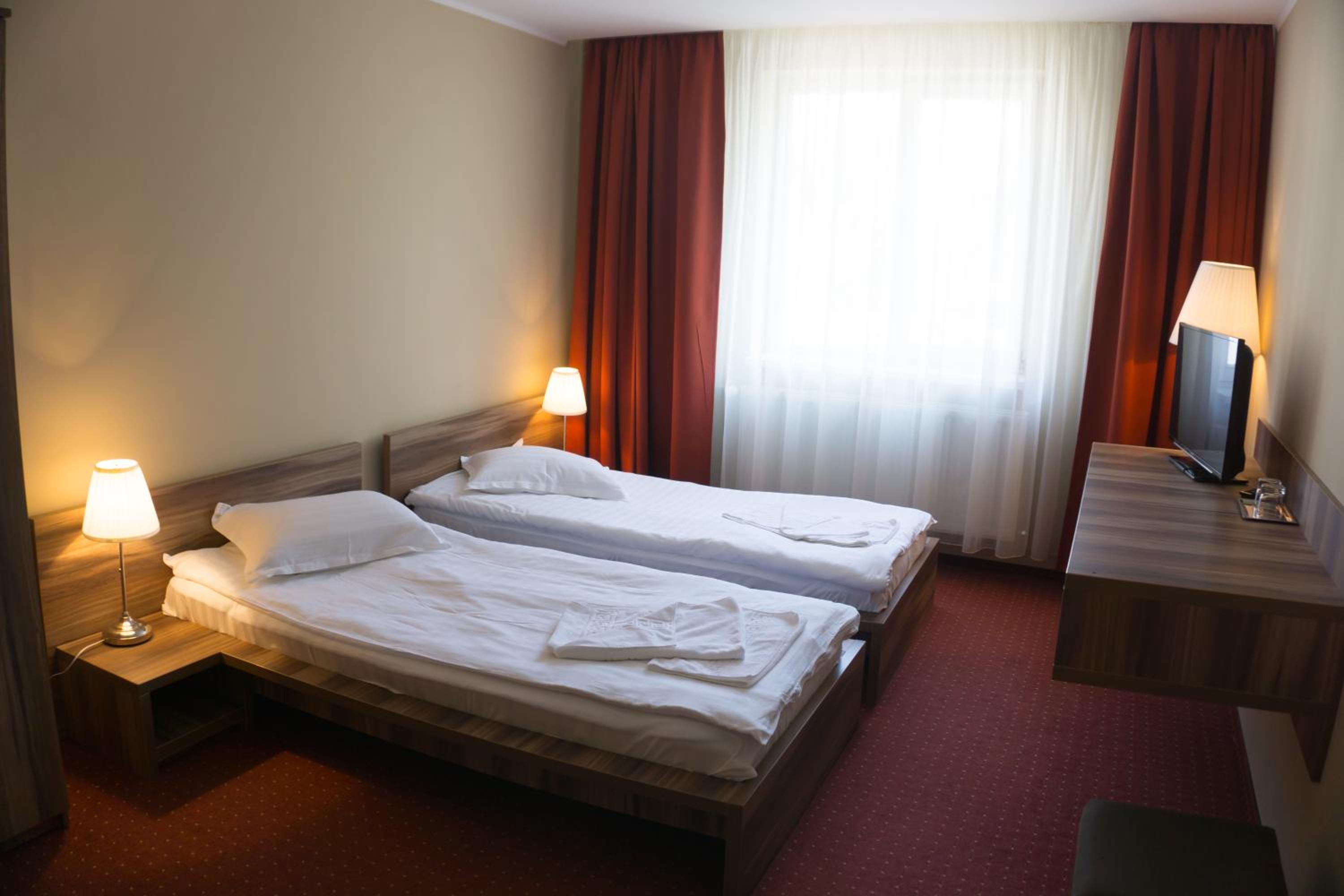 Superior Twin Room - Photo 1