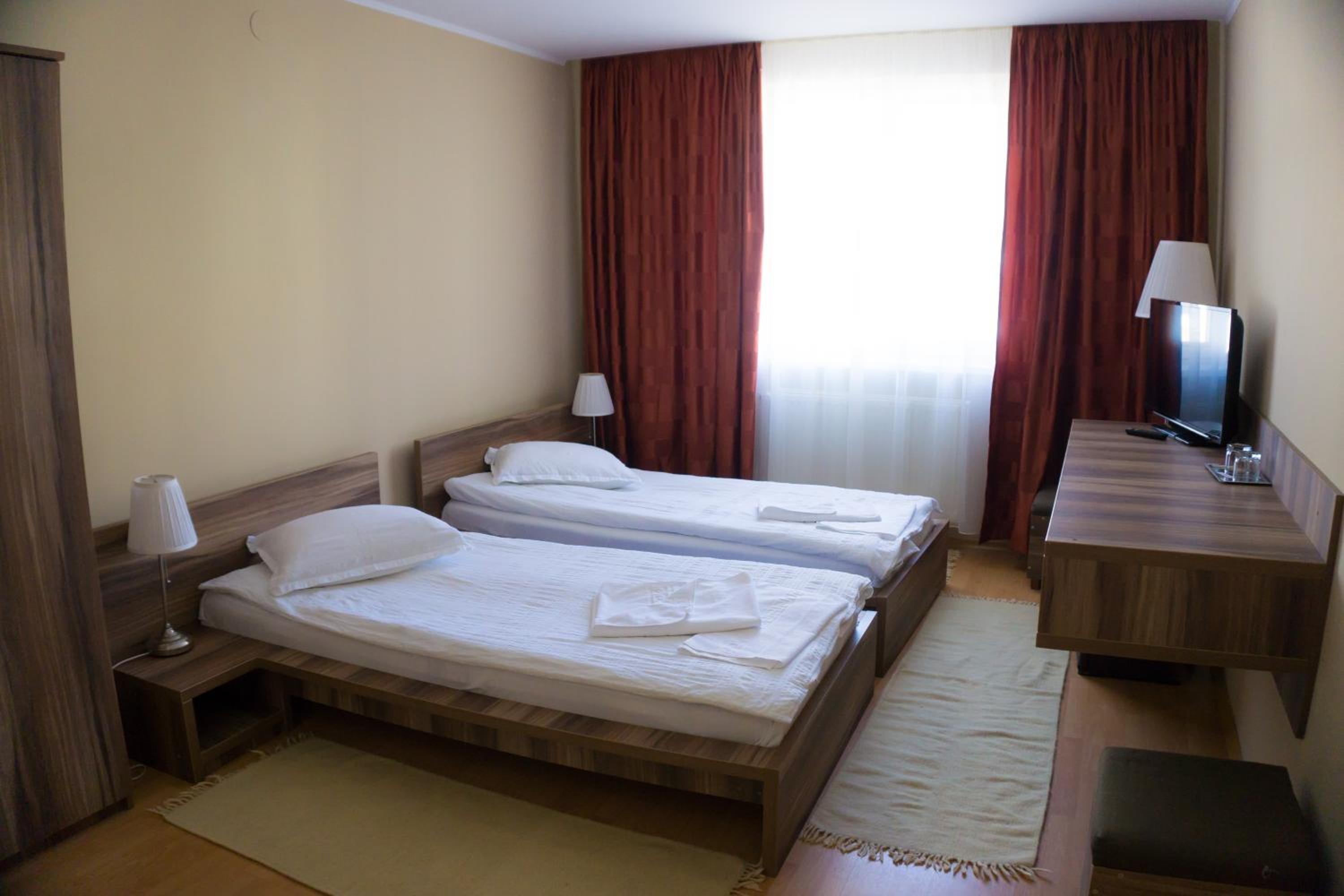 Superior Twin Room - Photo 13
