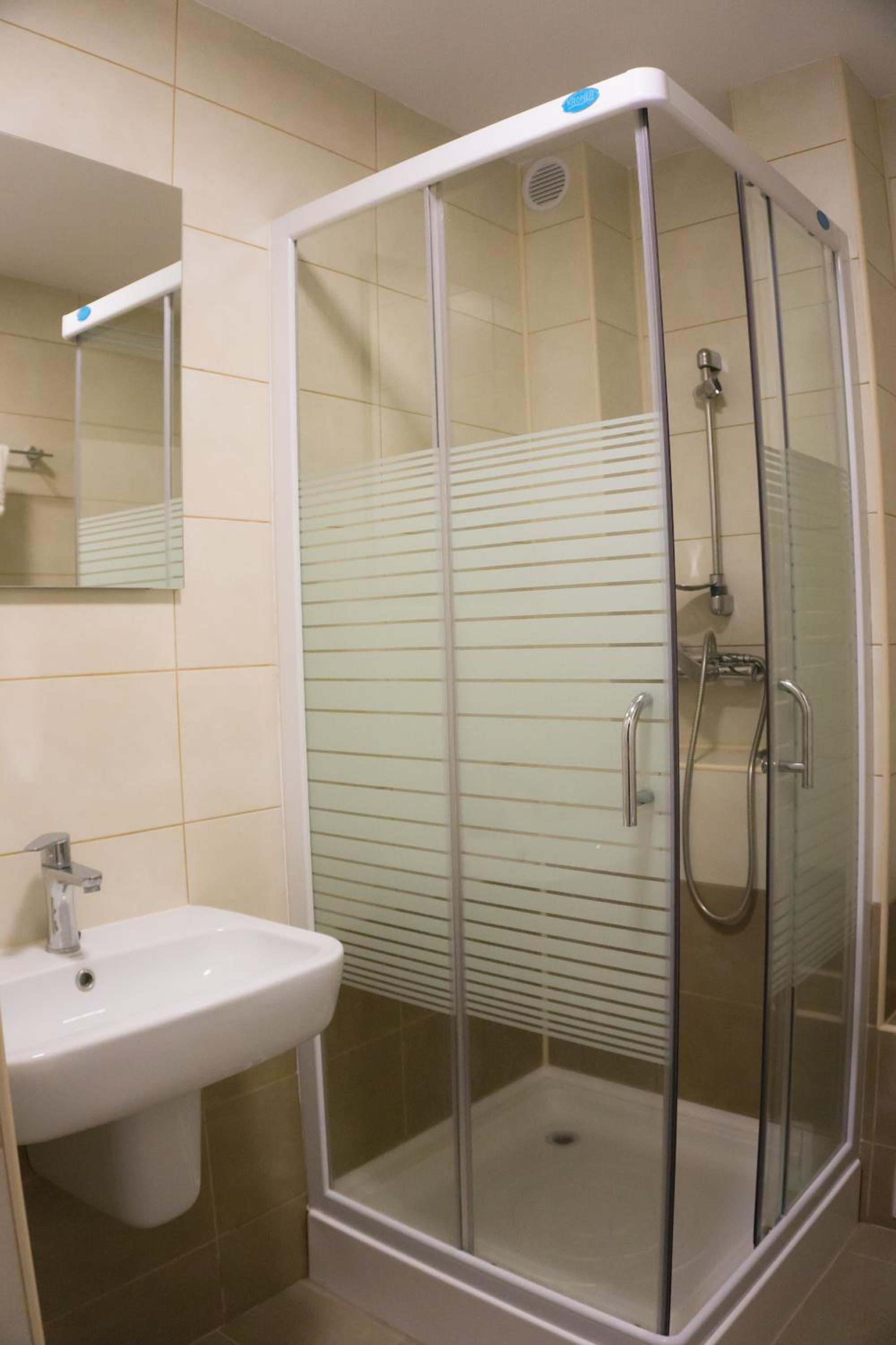 Superior Double Room - Photo 4