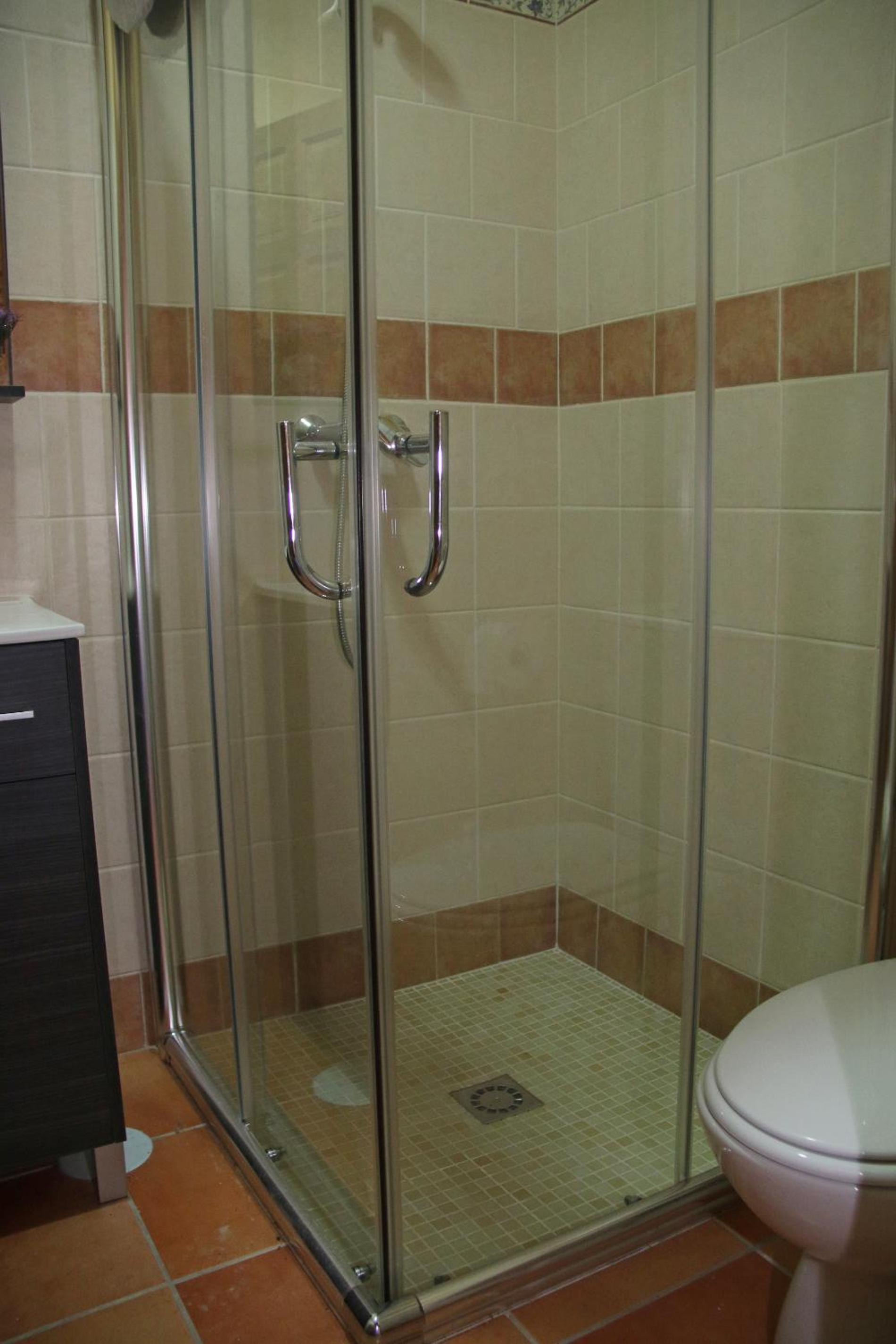 Two-Bedroom Apartment - Photo 2