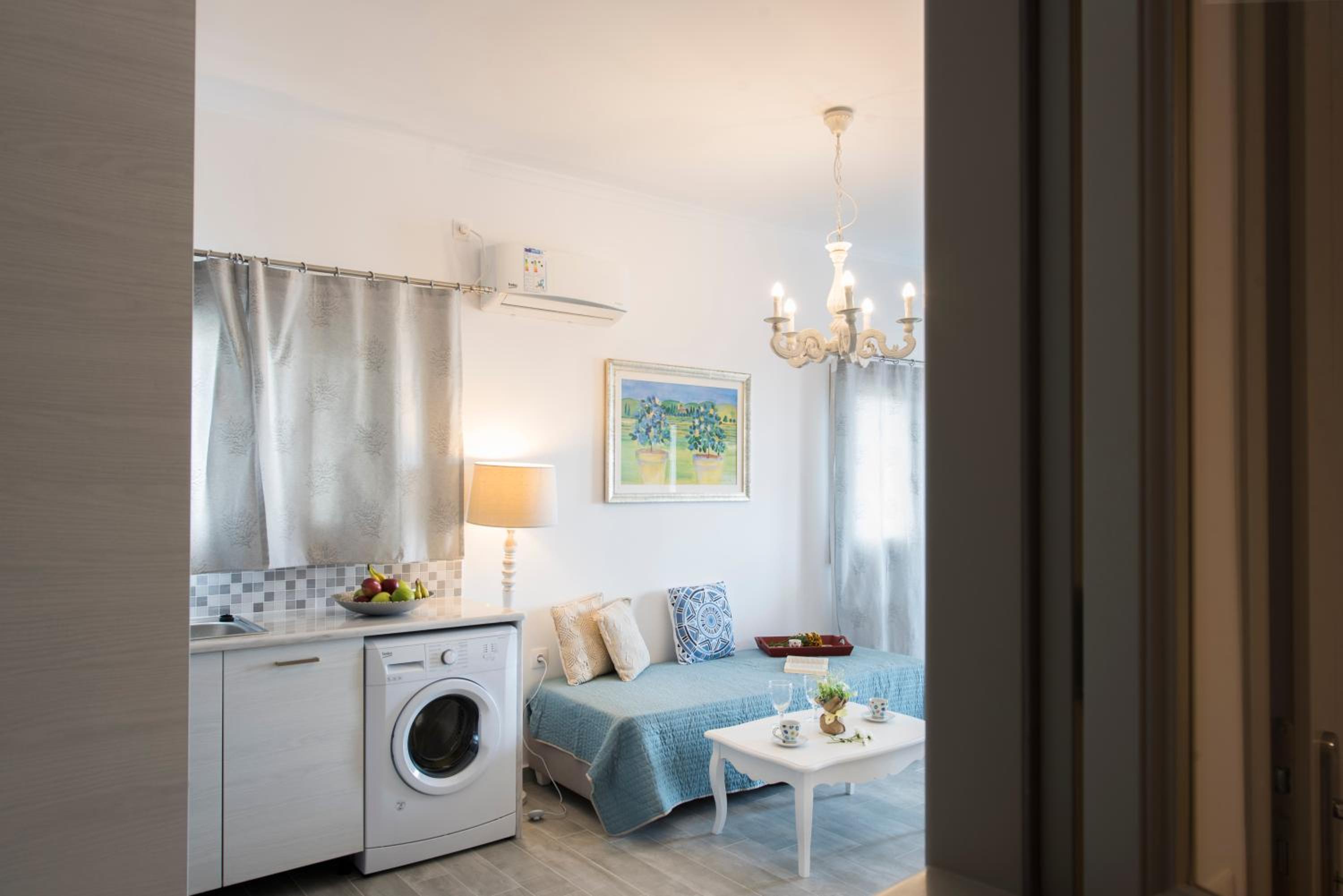 Two-Bedroom Apartment - Photo 4